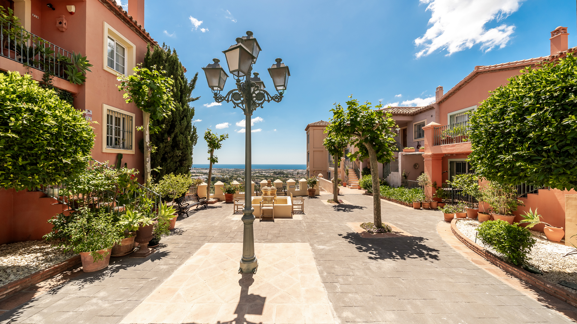 Apartamento mediterráneo refinado en Benahavís