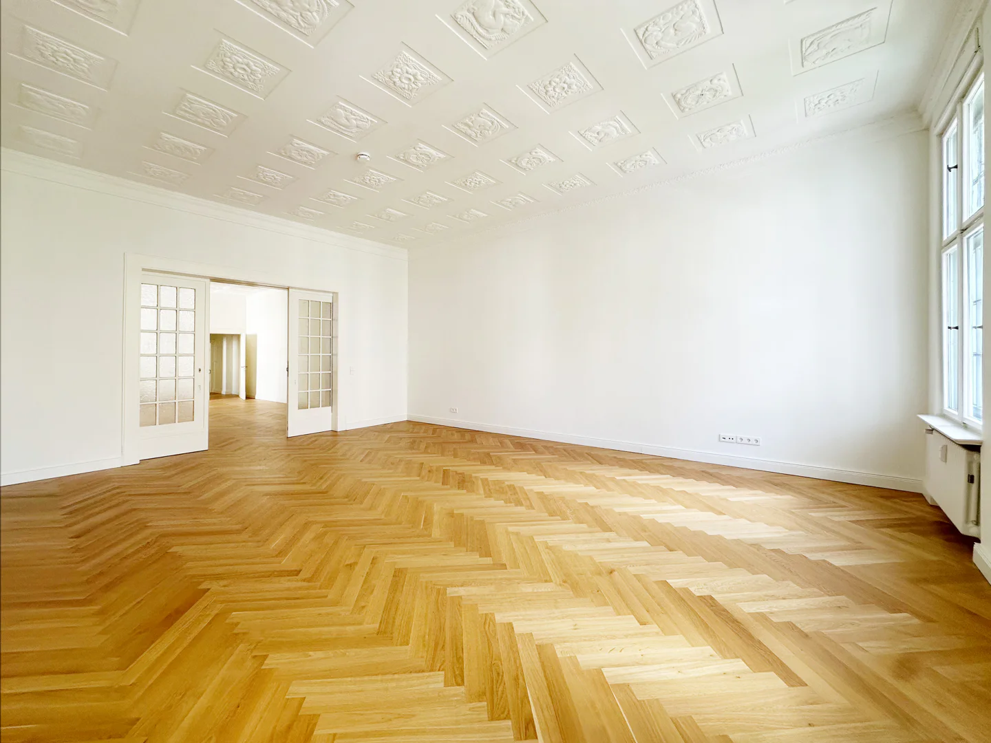 Erstbezug nahe Olivaer Platz: Repräsentatives Wohnen im Altbau - Foto 4