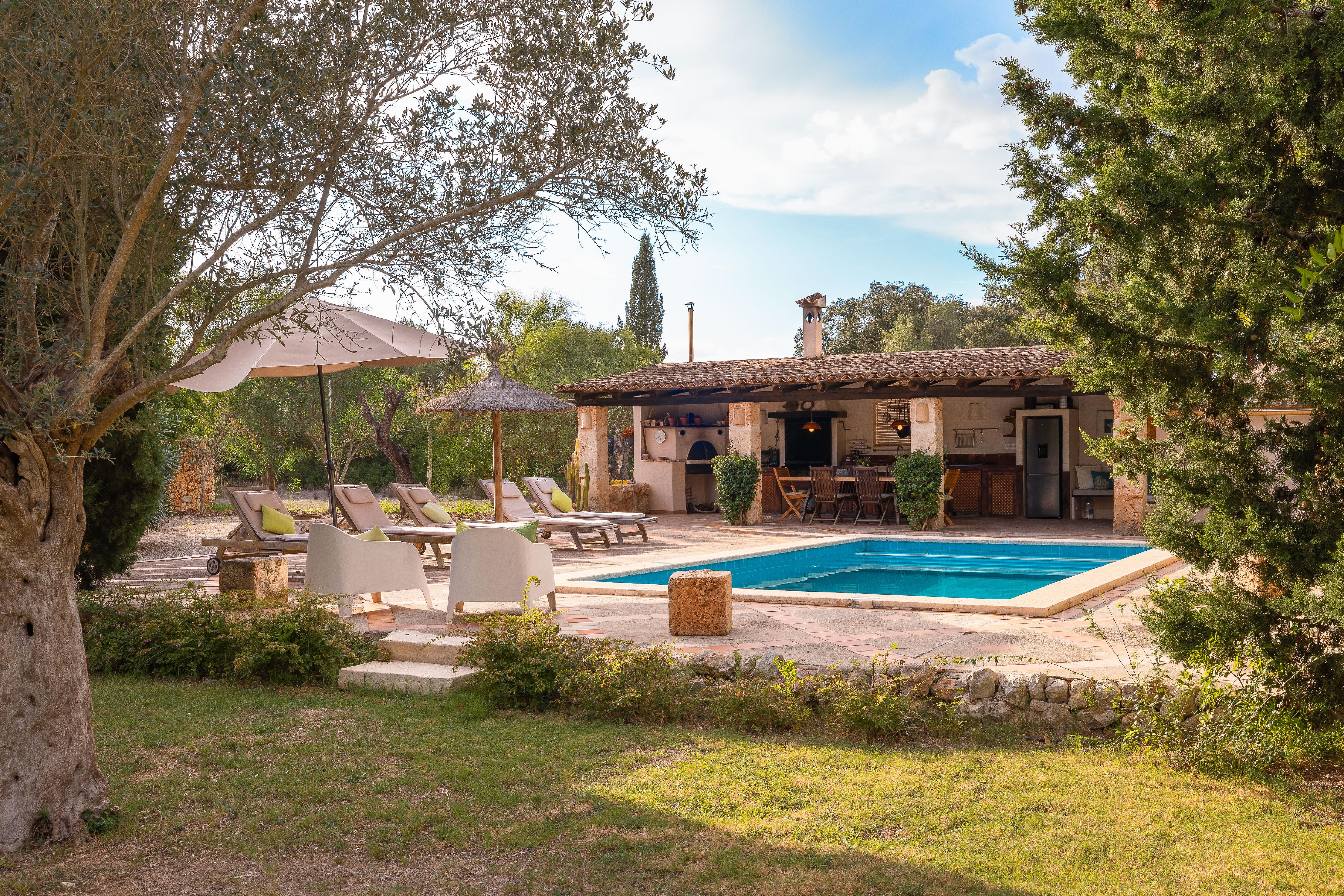 Idyllisches Landhaus mit Gäste-Anbau, Pool & ETV-Lizenz in Costitx