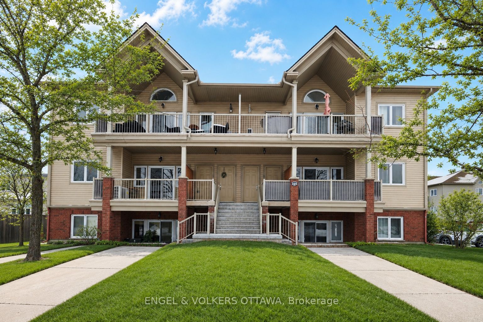 2-Bedroom, Modern Low-Maintenance Living in Barrhaven