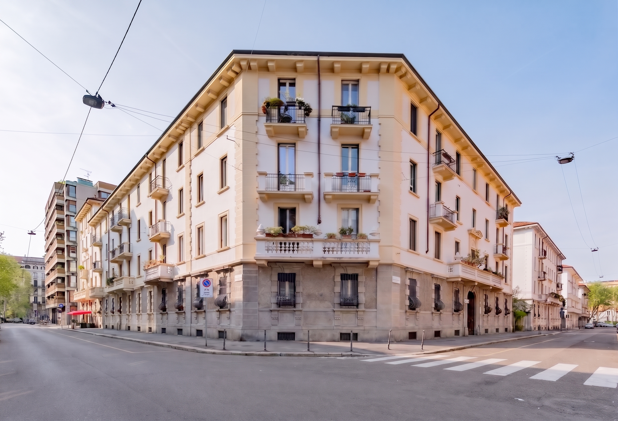 Light and charm for a period three room apartment on a high floor