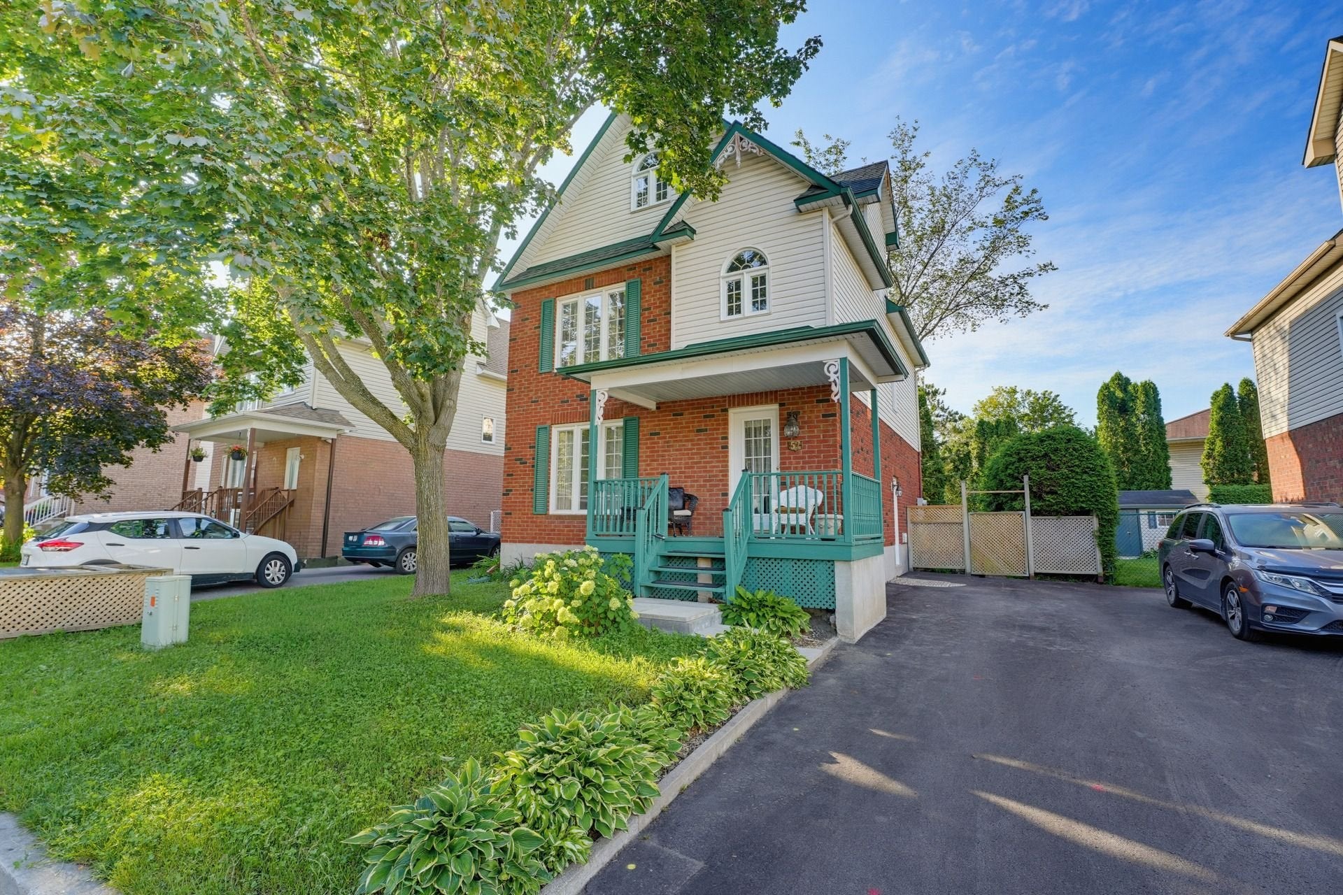 Discover Your Gatineau Home Near Two Parks