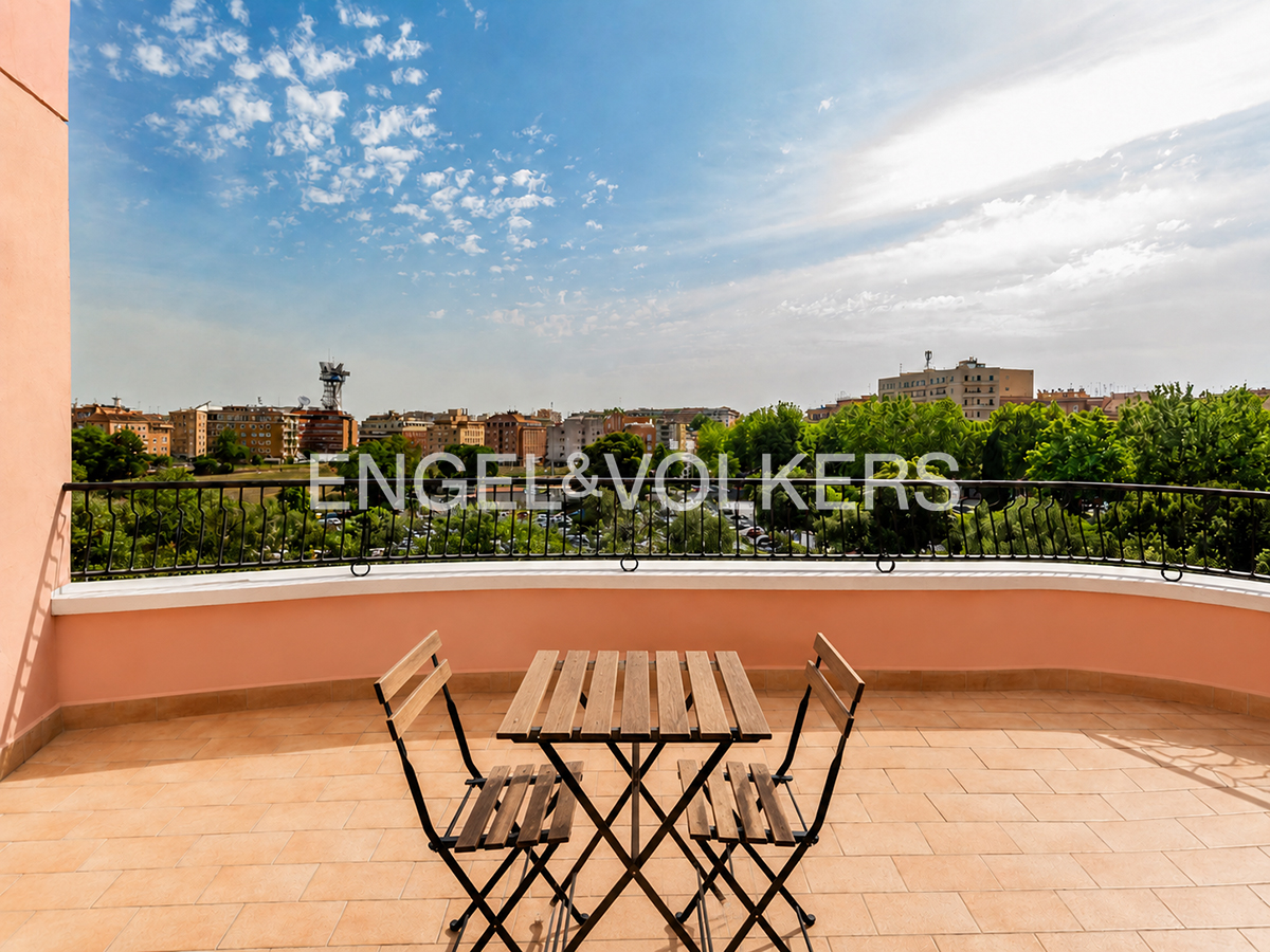 Exclusive top-floor with terrace in Prati della Vittoria