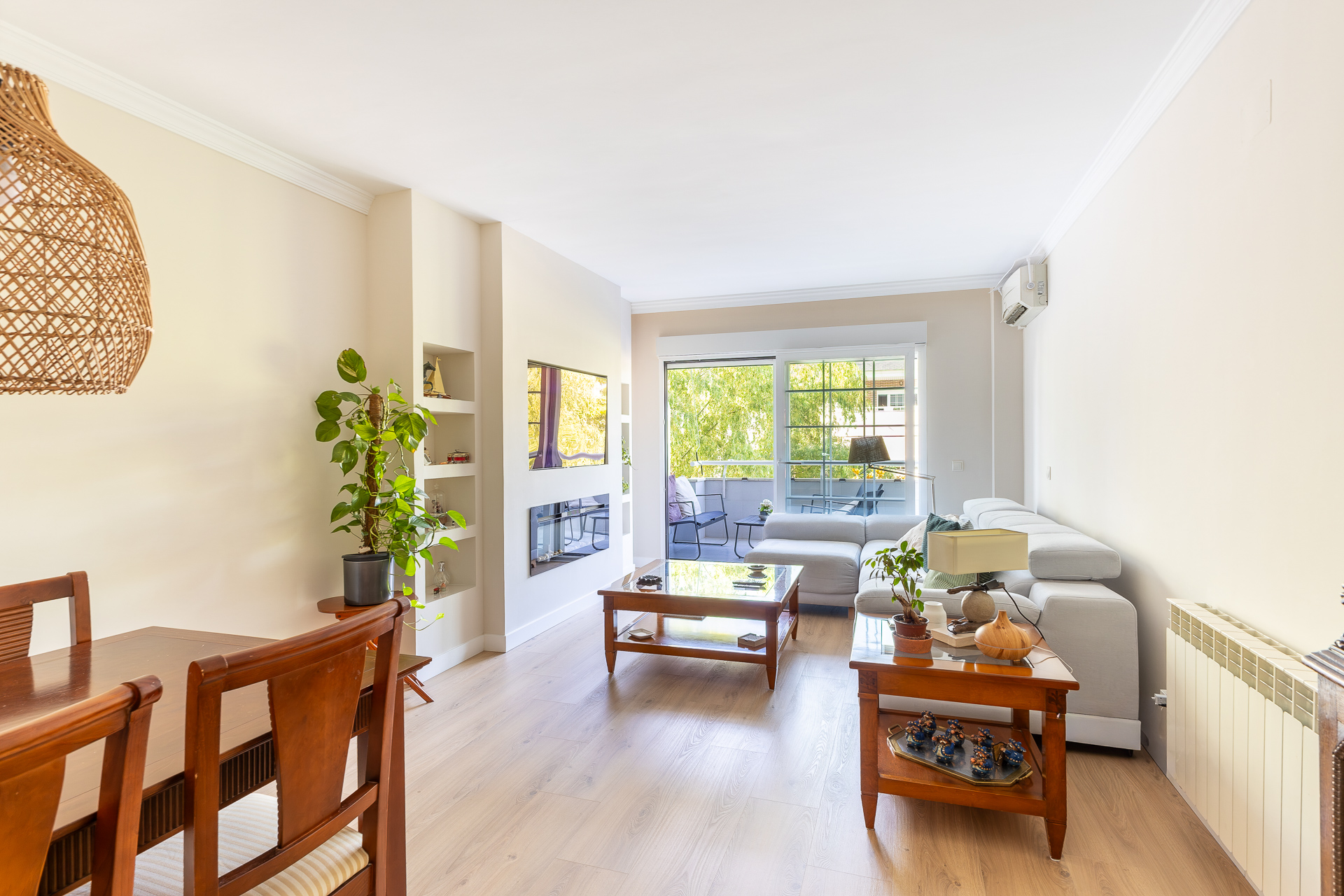 Wonderful, bright apartment with terrace in Sector B