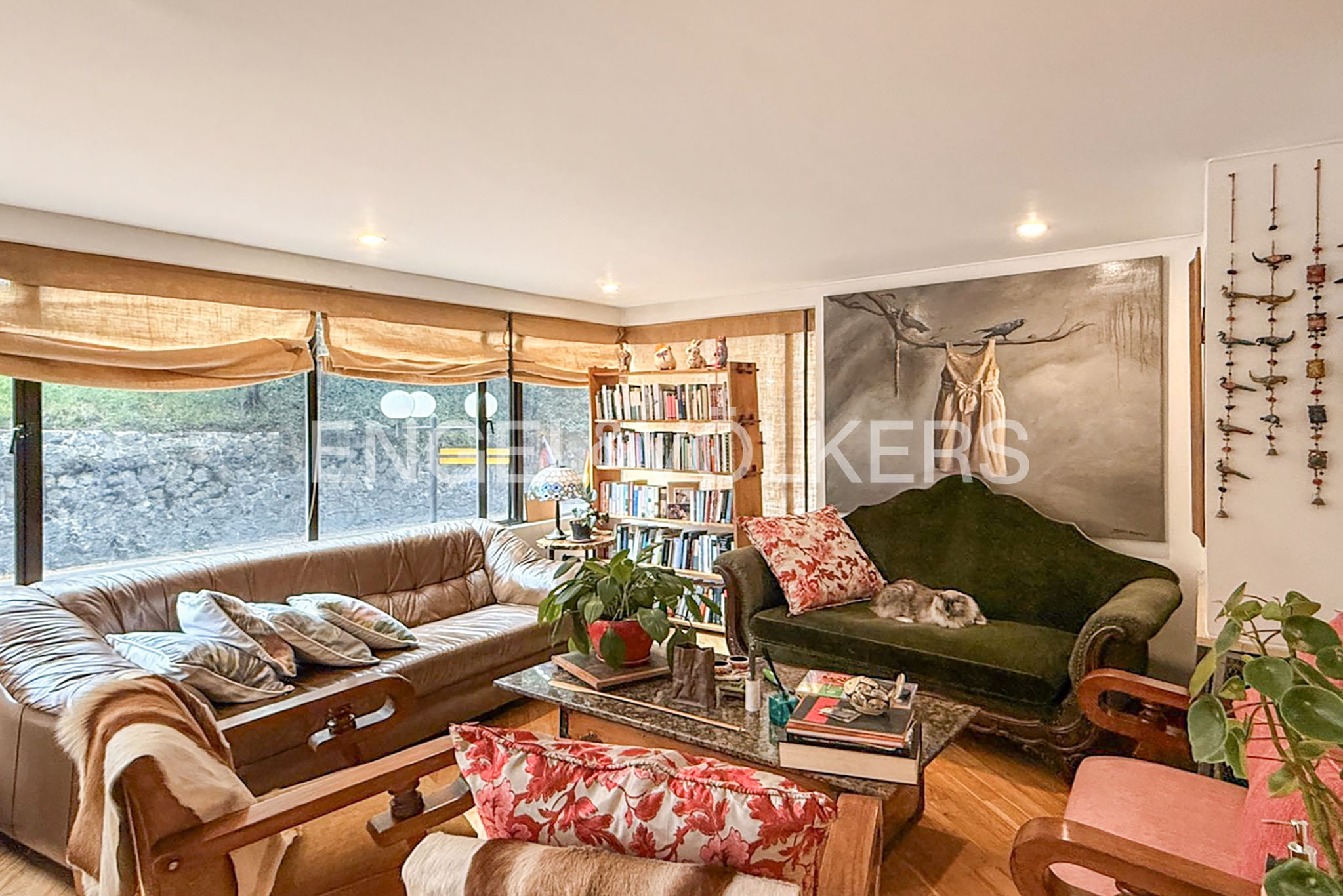 Apartamento con vista verde para arriendo en Rosales