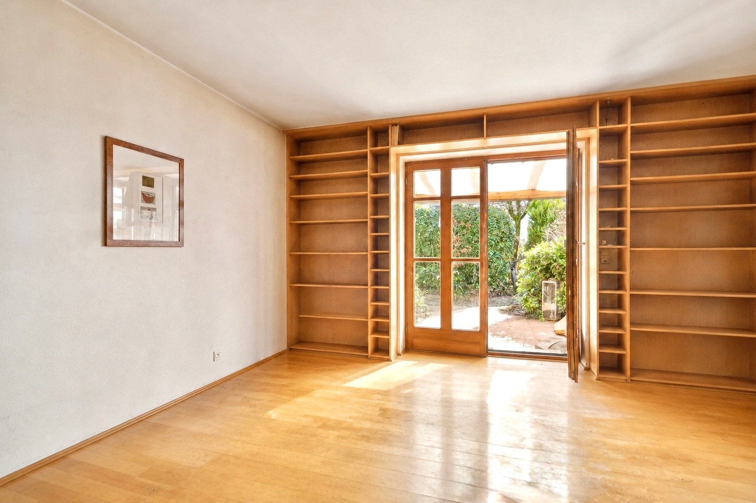Ein Zuhause mit Potential – Familienhaus mit Garten und Kamin in Neufahrn