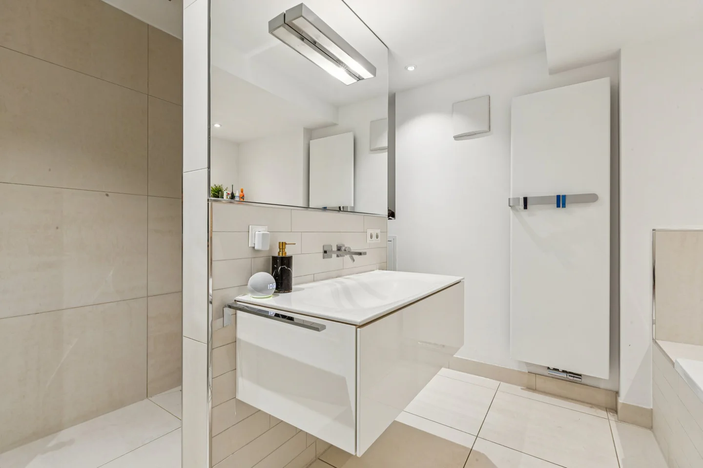 Penthouse-Flair über den Dächern der Innenstadt - Photo 5