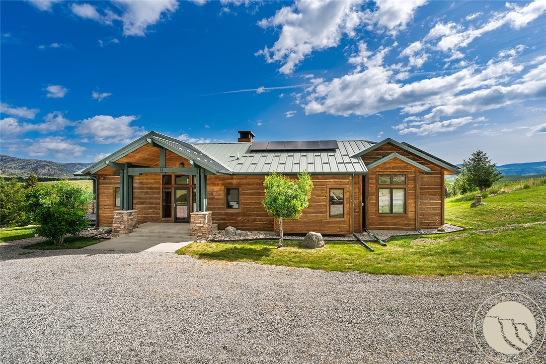 Angler's Riverfront Retreat with 360 Mountain & River Views!