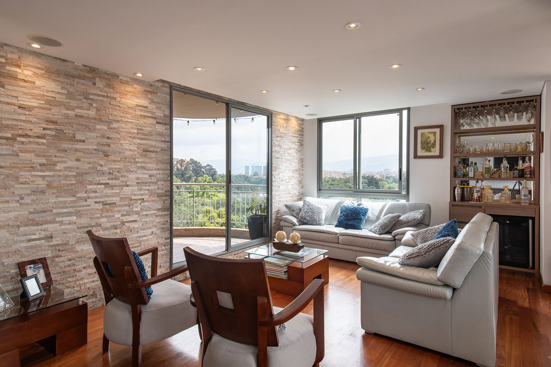 Venta apartamento con clubhouse, vista y terraza en Lagos de Córdoba