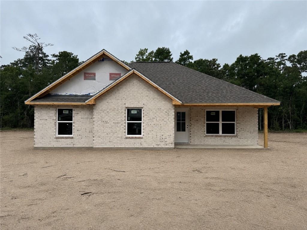 Brand New Construction Home Awaits You!