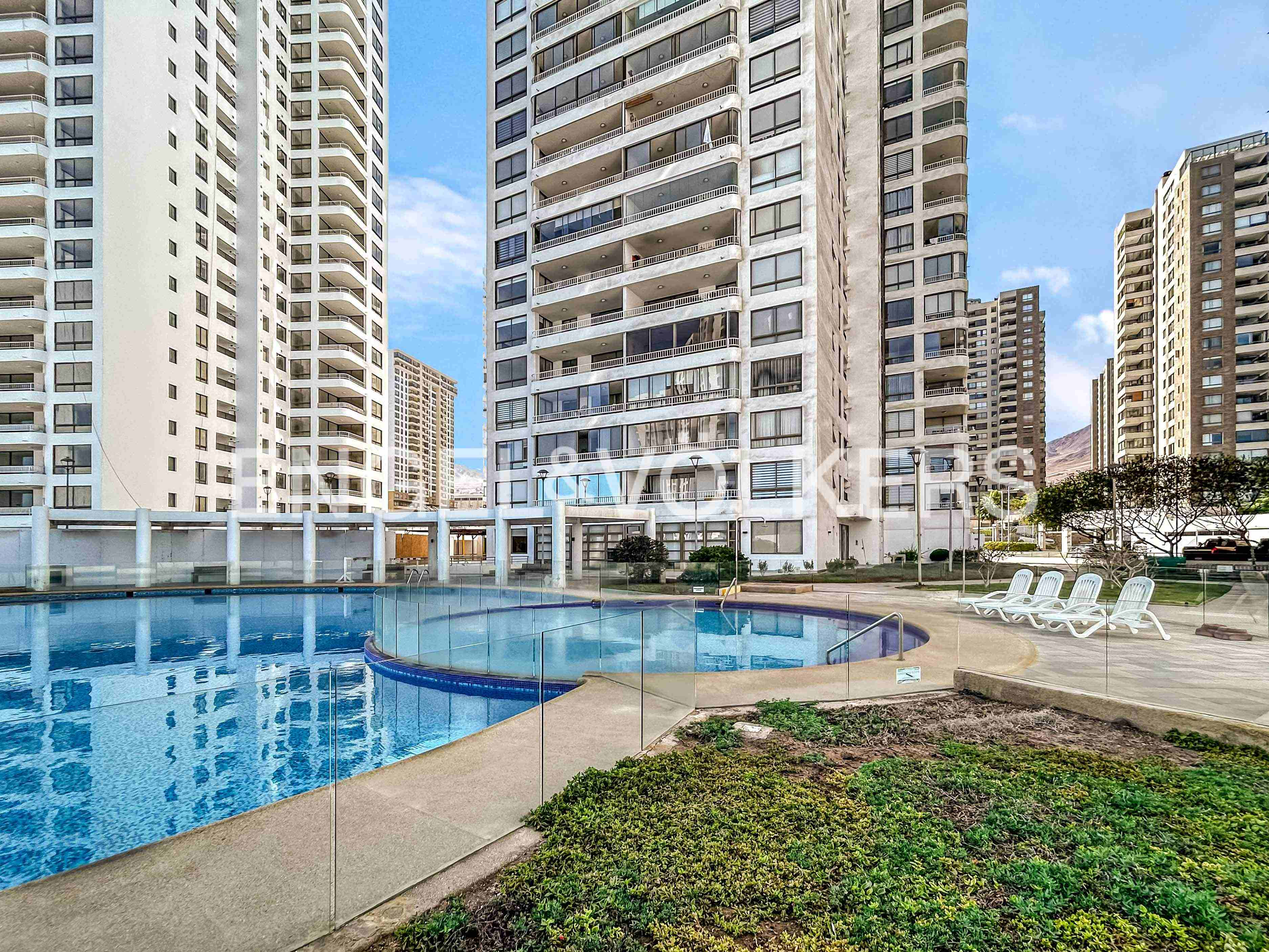 Departamento 3D 2B 2 Est. con vista costa - 108 m2 aprox.