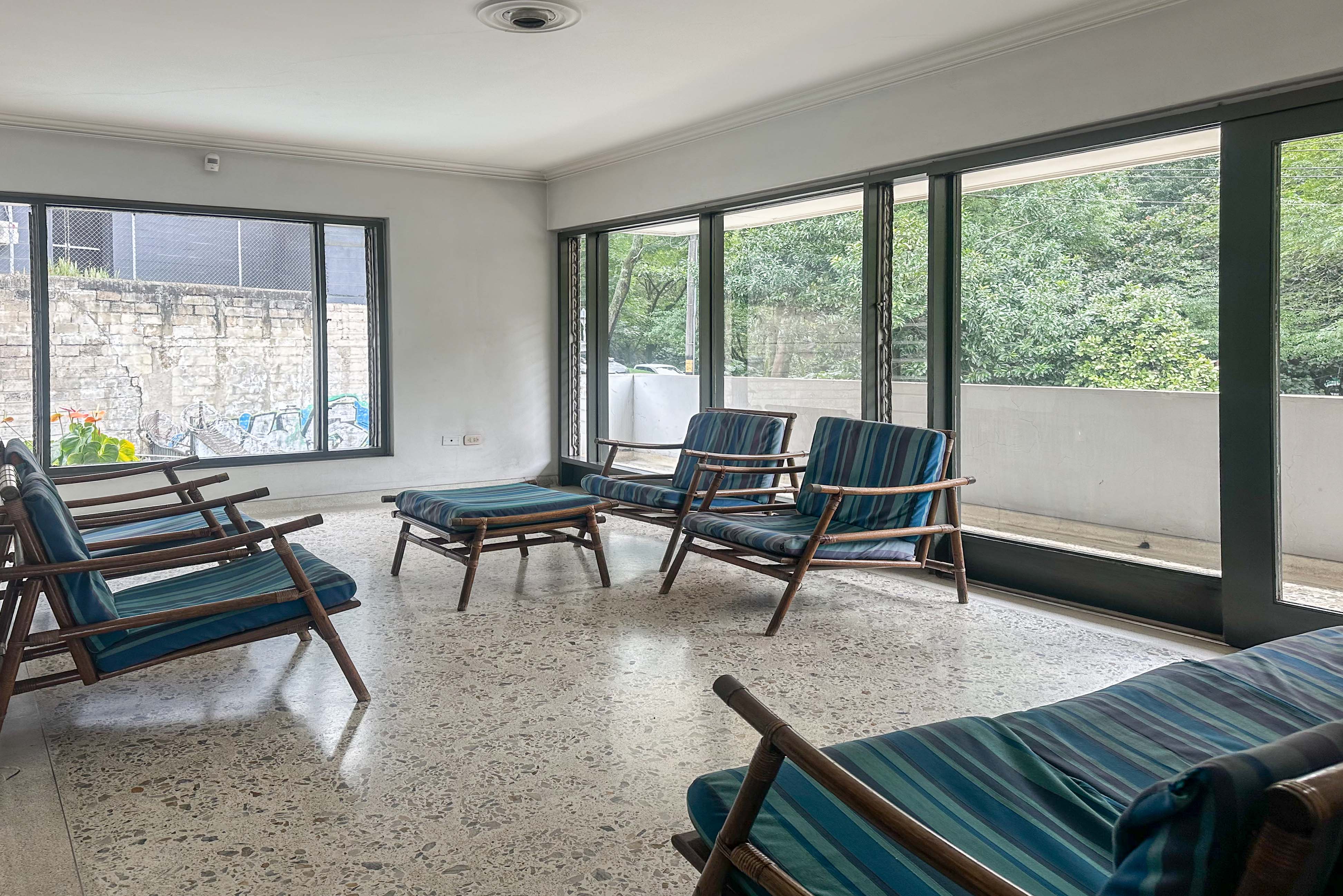Casa con lote para venta en La Aguacatala, El Poblado