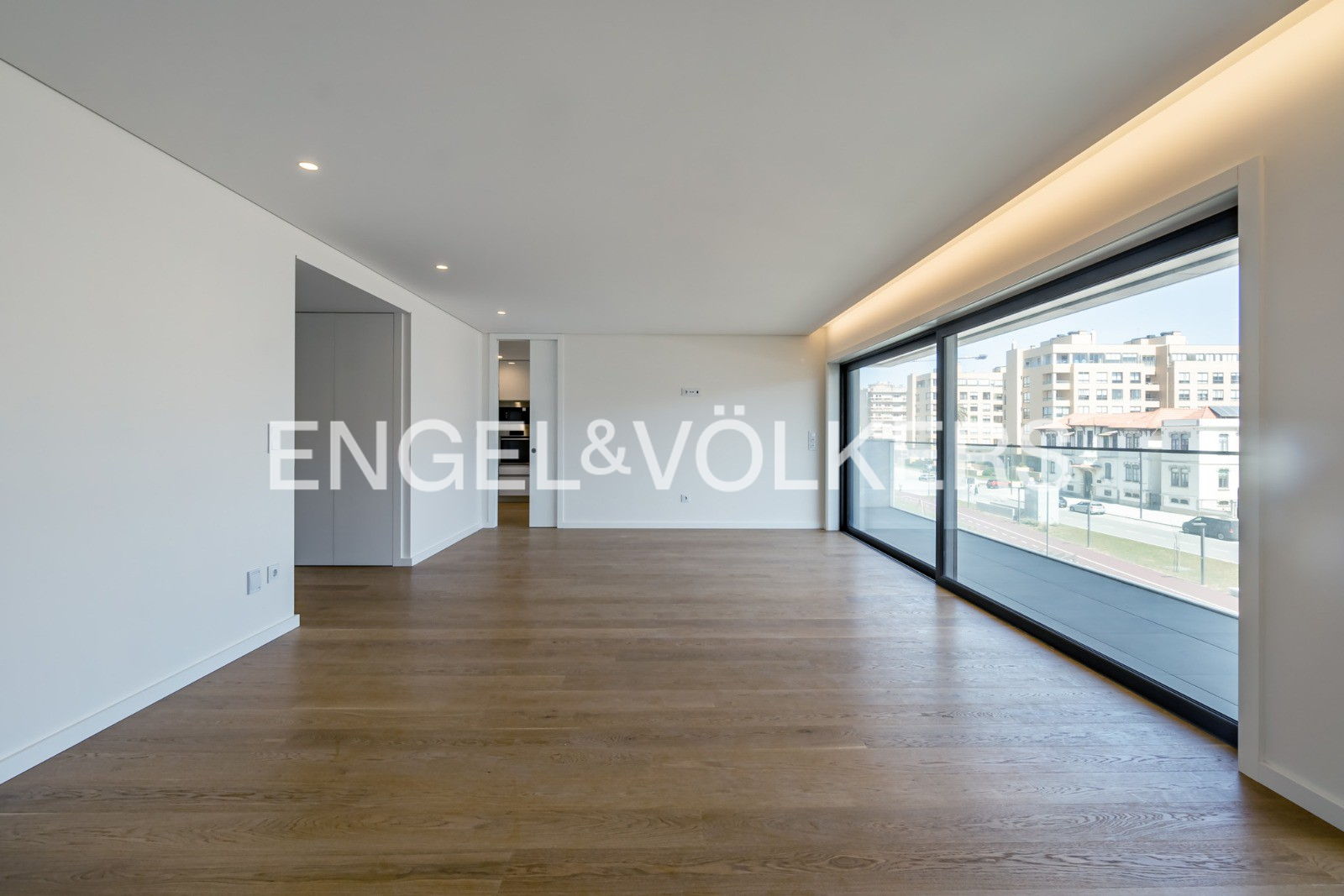 Luxury 3-bedroom apartment in Espinho, 150 metres from the beach