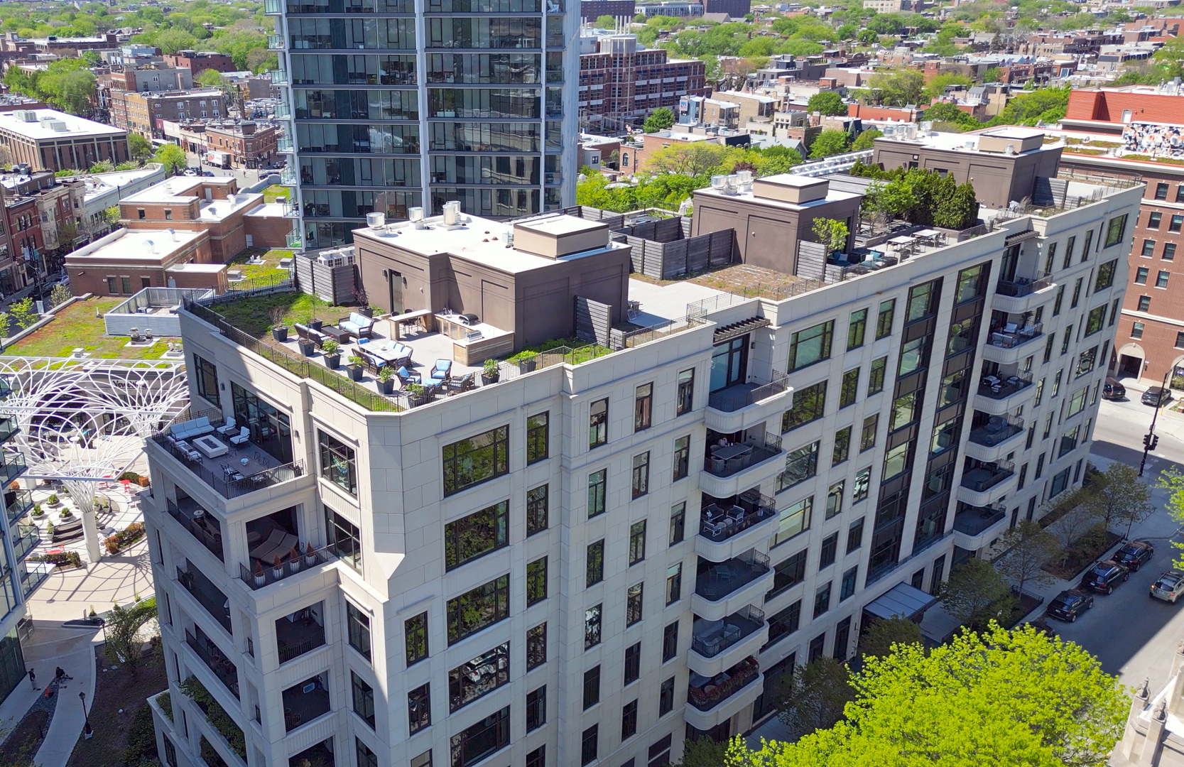 Luxury Lincoln Park Penthouse at The Orchard