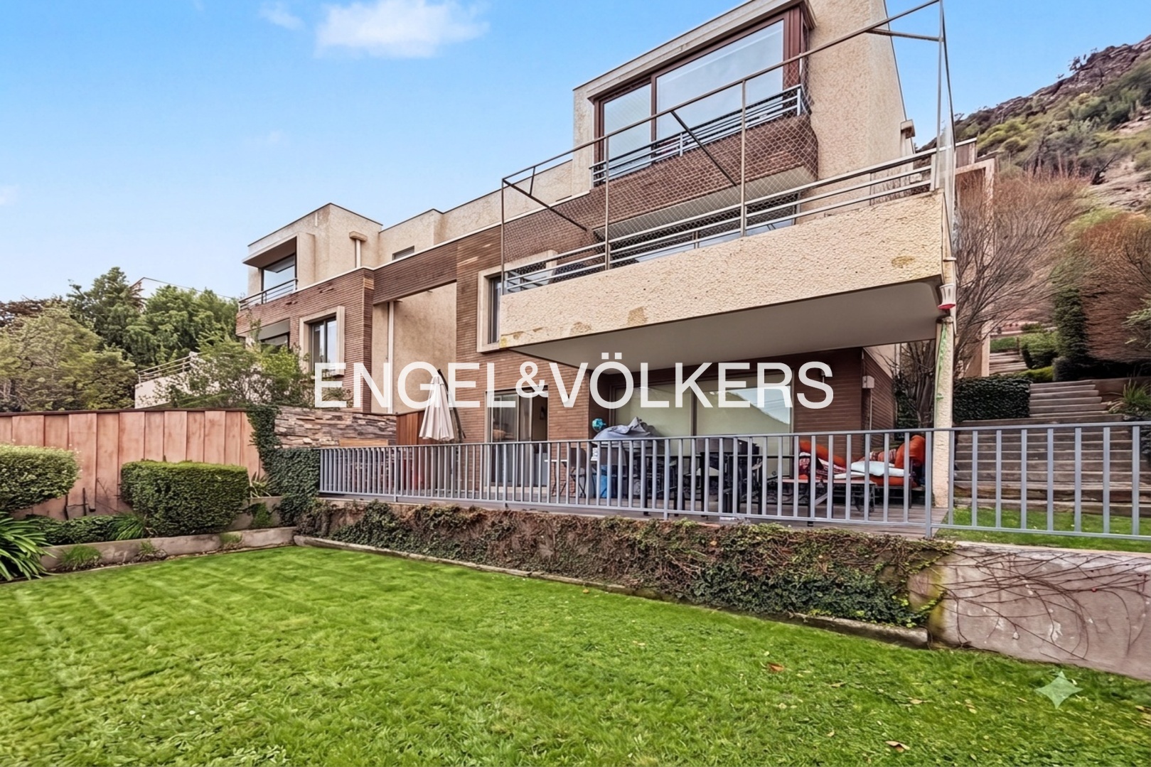 Mediterránea en condominio a minutos de Los Trapenses