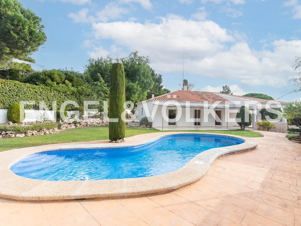 Quality and elegance in this beautiful detached house in Náquera