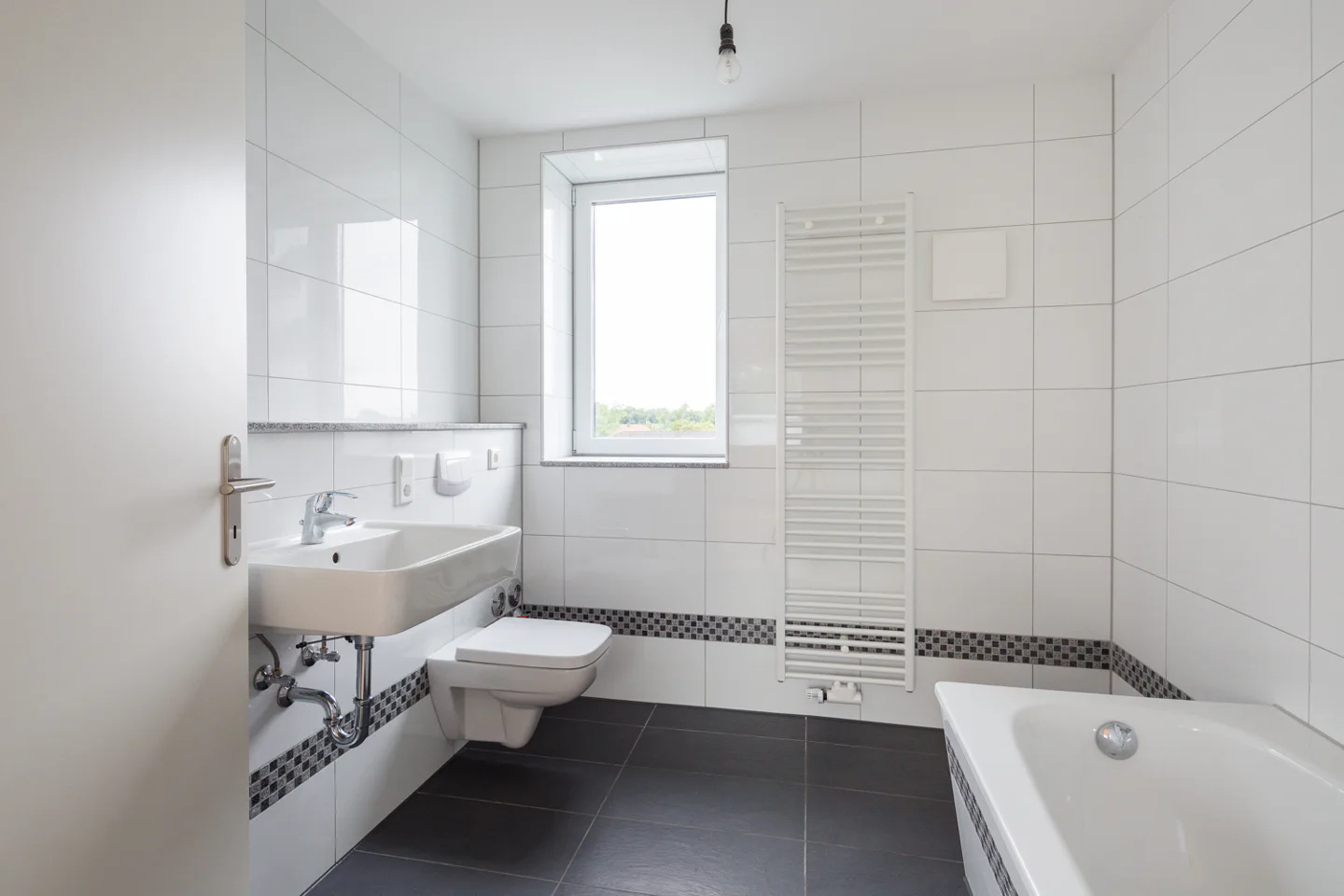Charmante Maisonette-Wohnung mit Galerie, Balkon und Dachterrasse - Foto 3