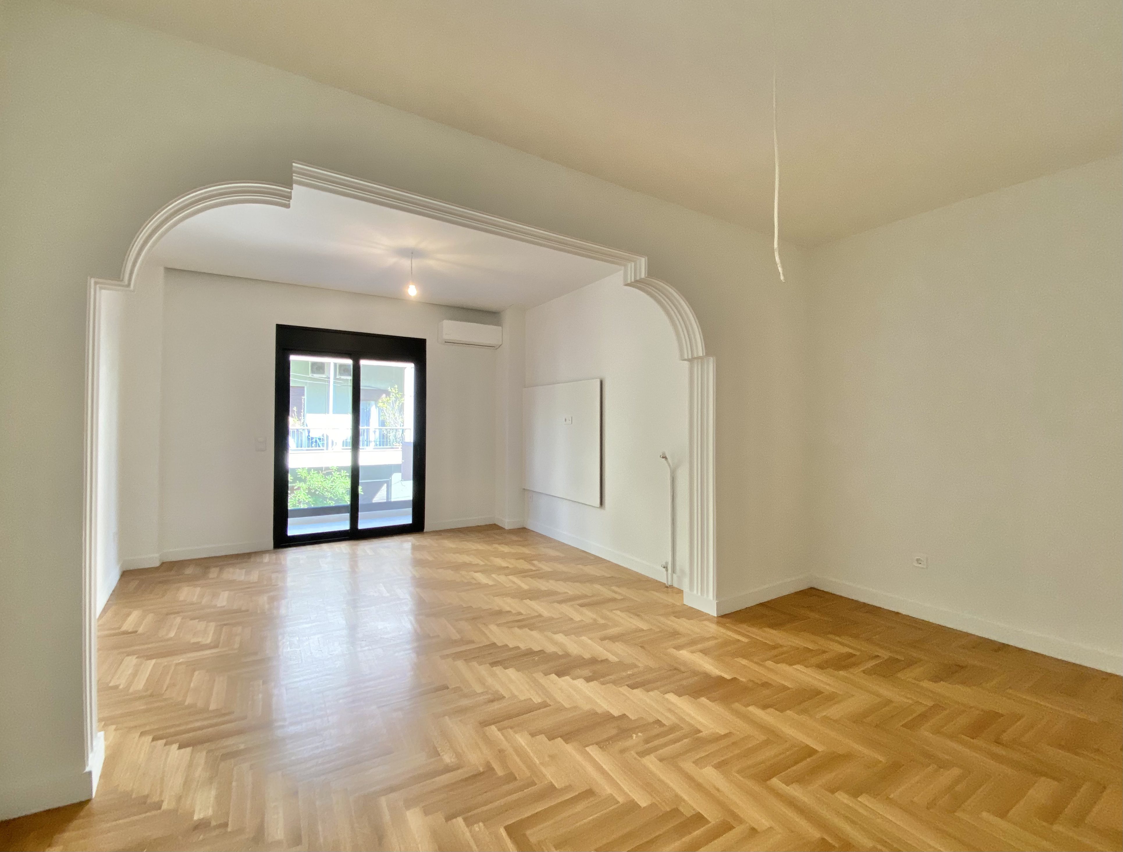 Luxury fully renovated apartment 86s.m. in Ampelokipi