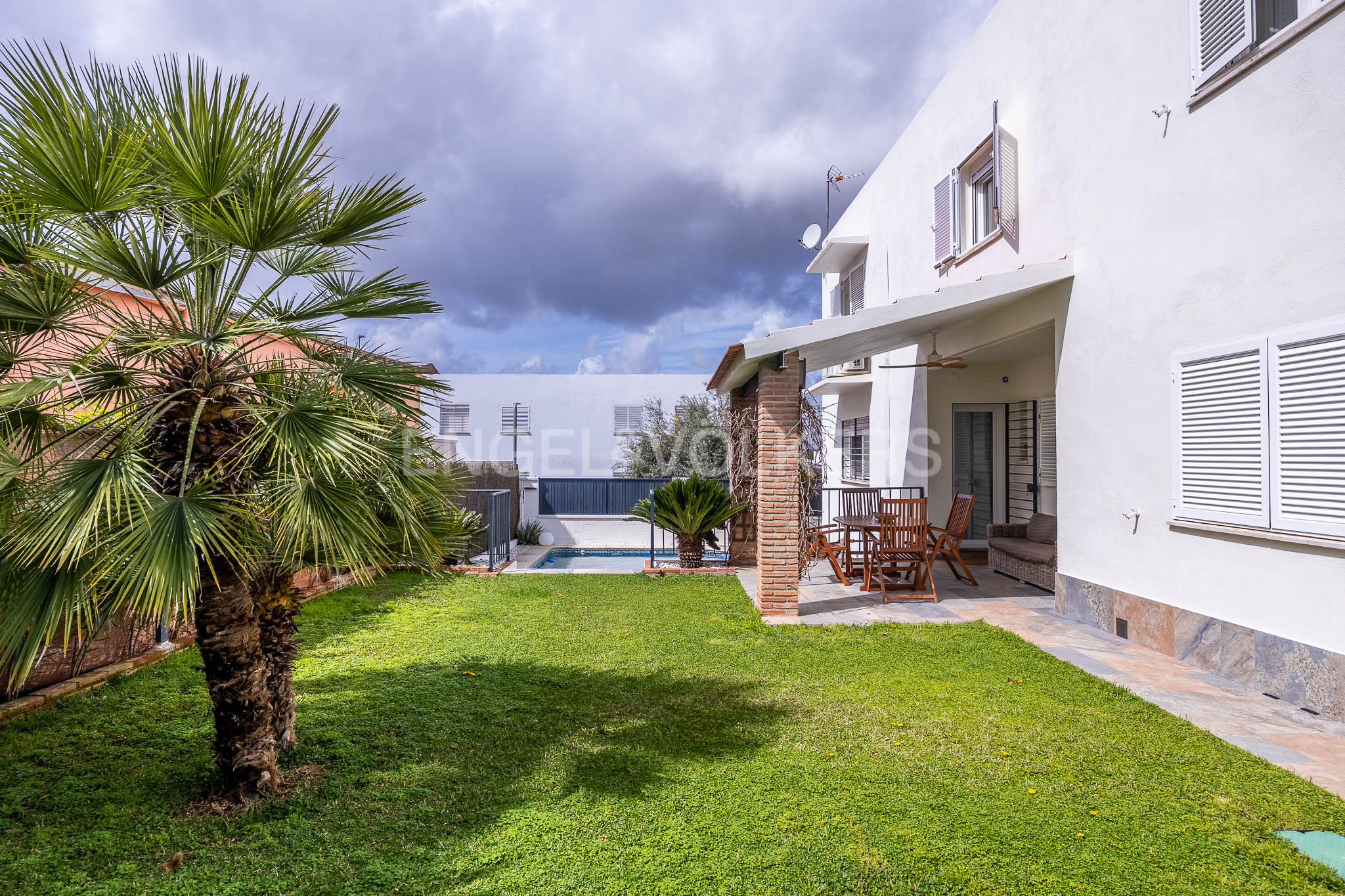 Serenity among olive trees in Espartinas: Your private retreat in Aljarafe