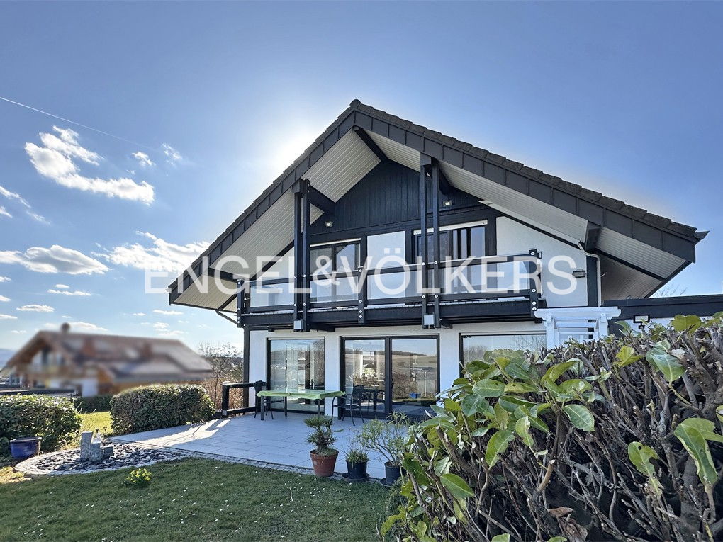 Stilvolles Architektenhaus mit Fernblick in der Grafschaft