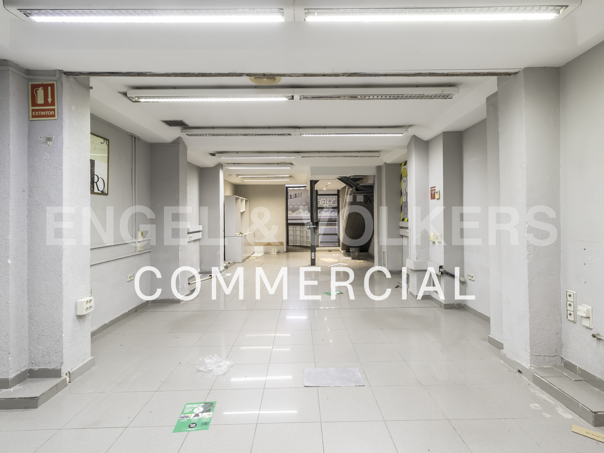 ¡Gran Oportunidad! Local de 331 m² con mucha visibilidad en Dreta de l'Eixample