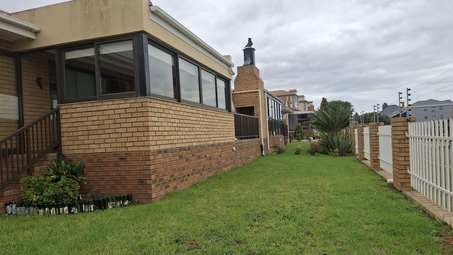 Furnished Charming and Well-Maintained Townhouse To Rent