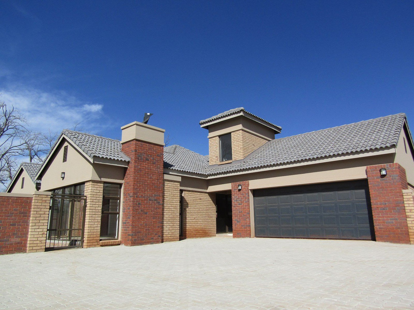 Family house to rent, in a very popular estate
