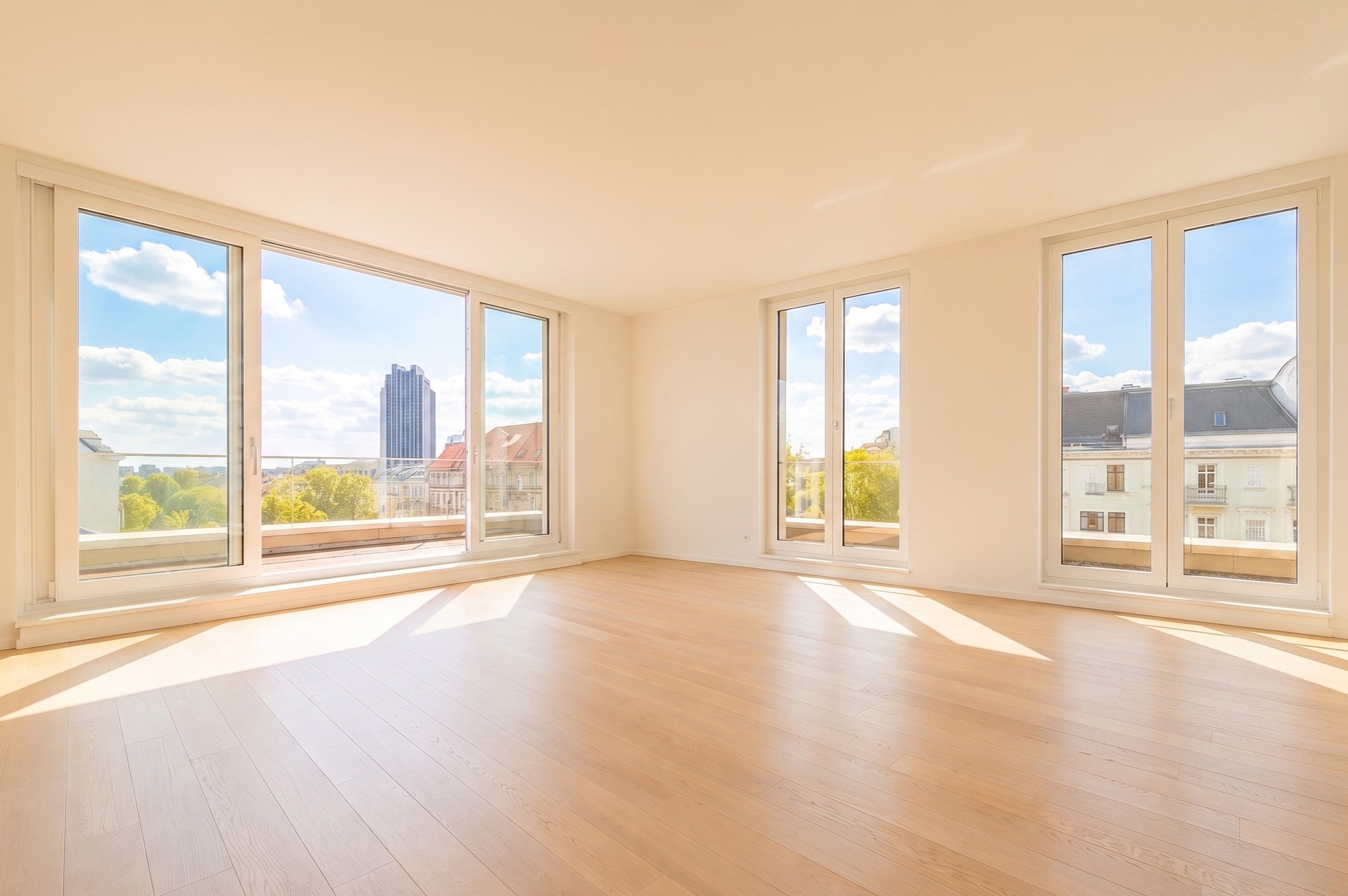 Sonnenverwöhnt über den Dächern –  Endetage mit Dachterrasse!