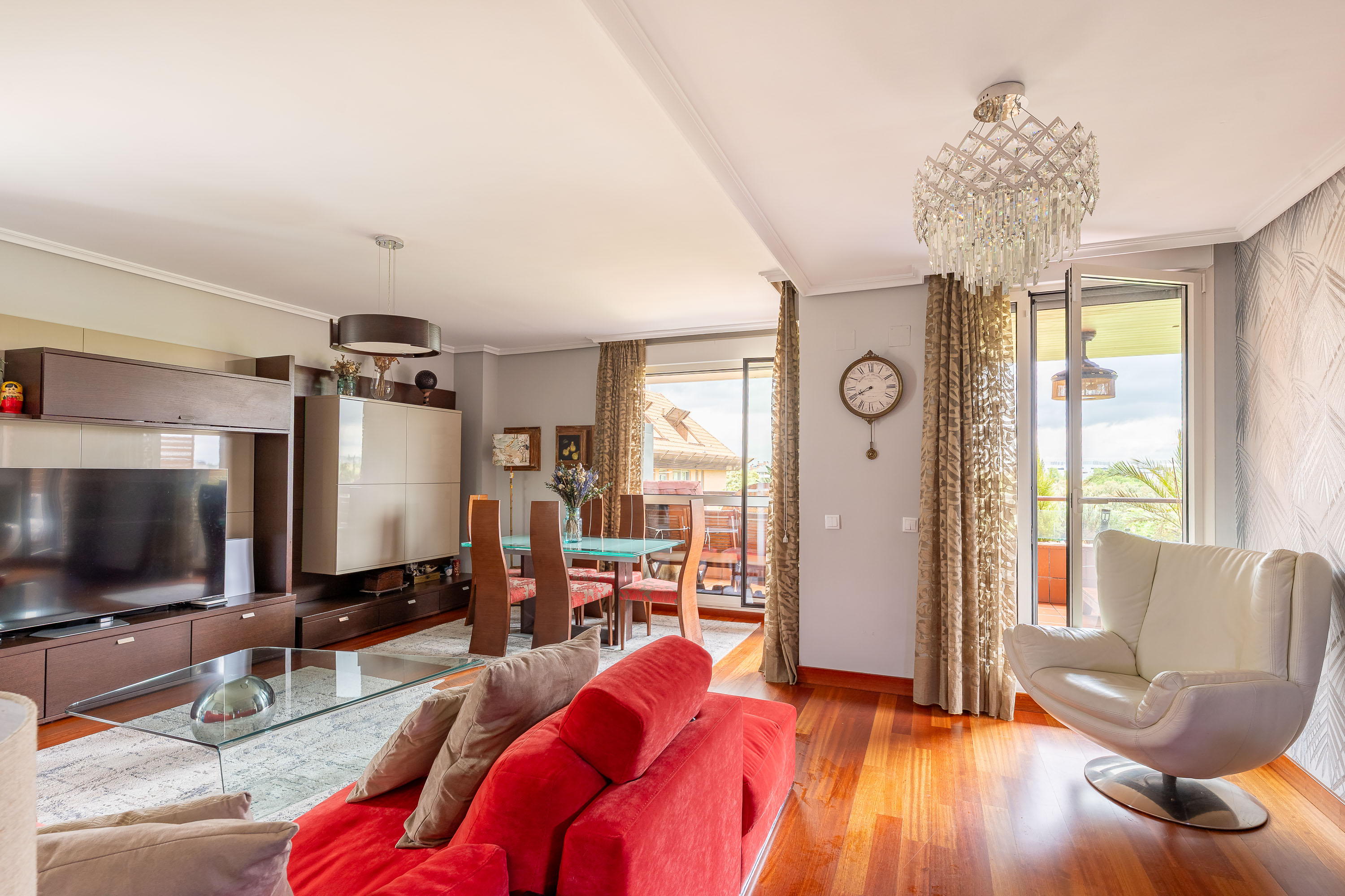 Four bedrooms duplex with fantastic views for rent