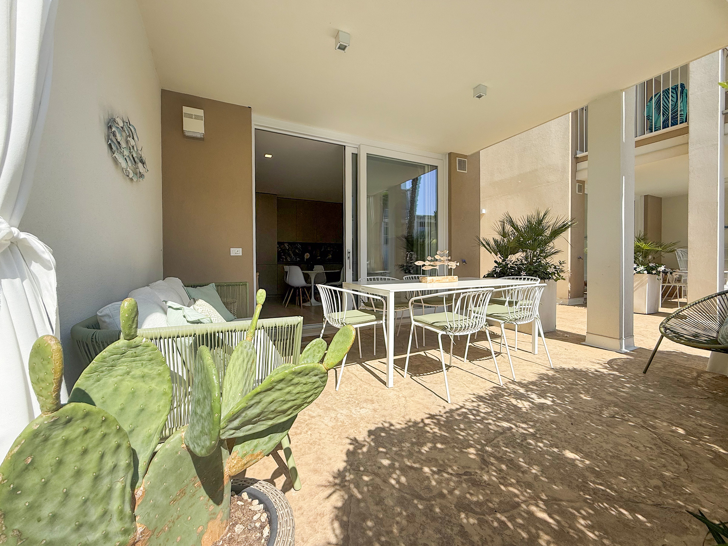 Wave Plus • Beautiful ground-floor apartment with garden