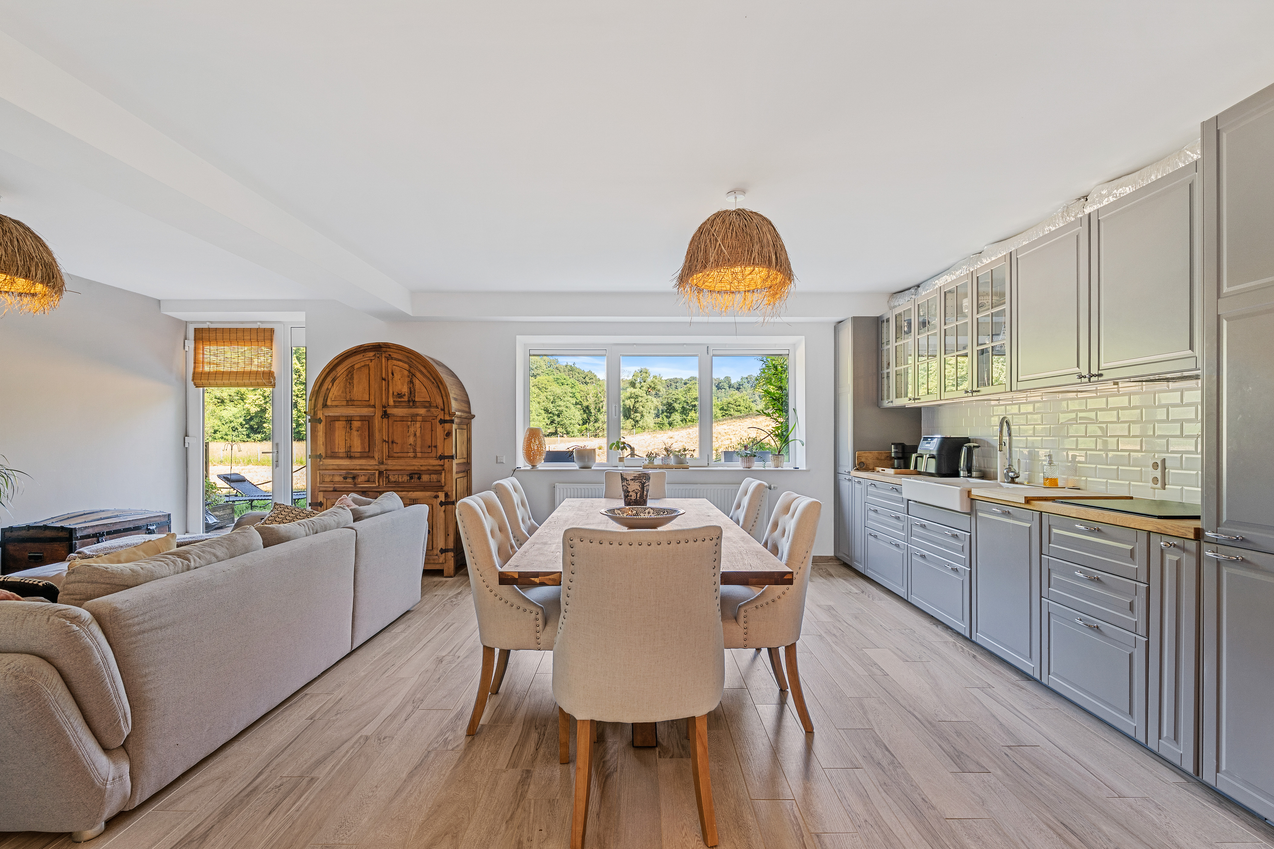 Renovated 2-Bedroom Apartment with Private Garden in Simmerfarm