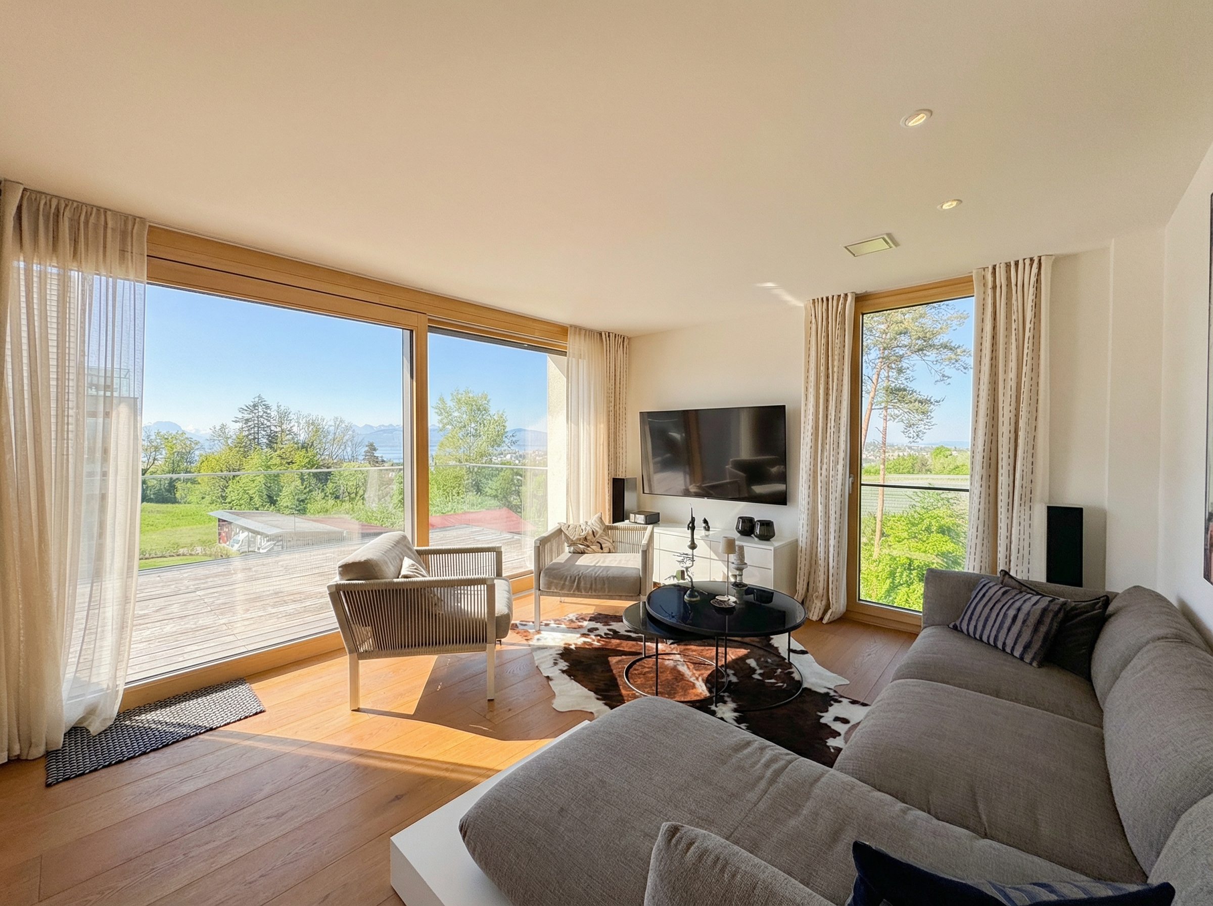 A+ Energieeffizienz mit Panorama See- und Bergblick! Höchste Bauqualität in ruhiger Lage
