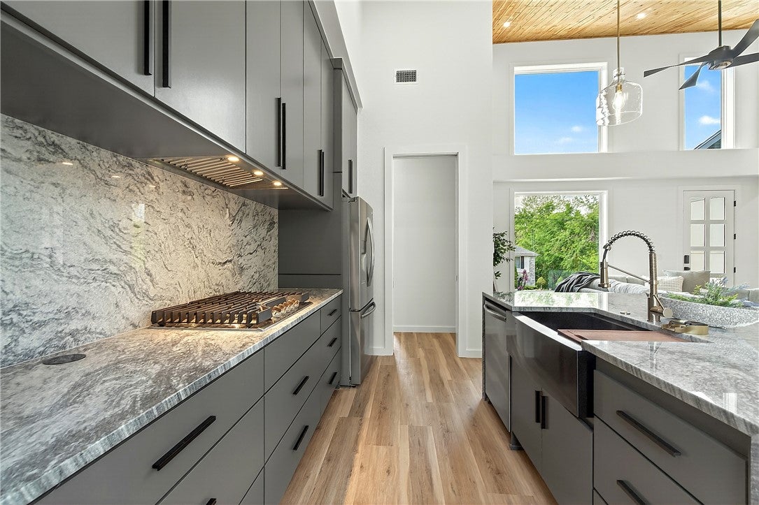 Modern Luxury New Construction in Bella Vista