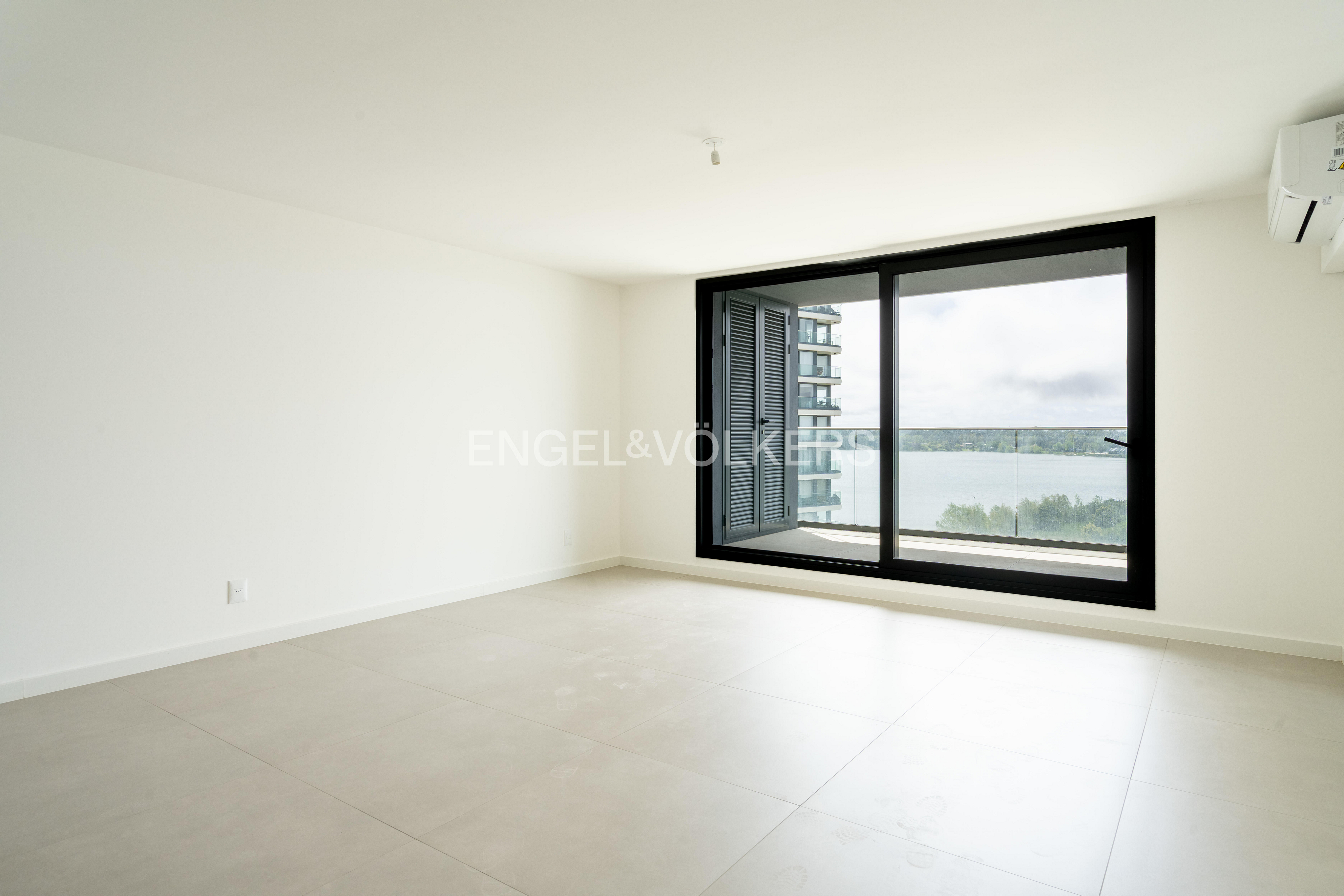 Apartamento de 2 dormitorios a estrenar en alquiler con vistas al Lago