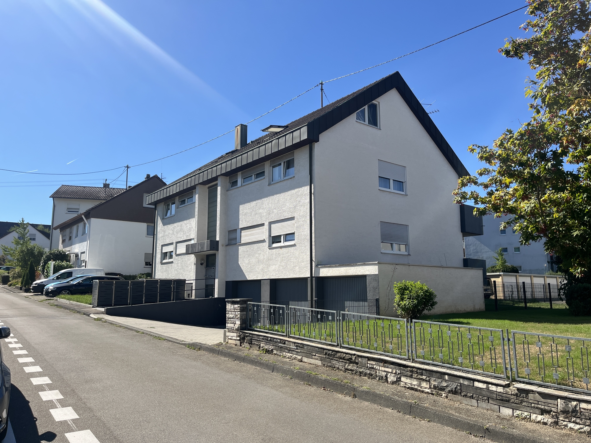 Gepflegtes Mehrfamilienhaus mit fünf Wohneinheiten