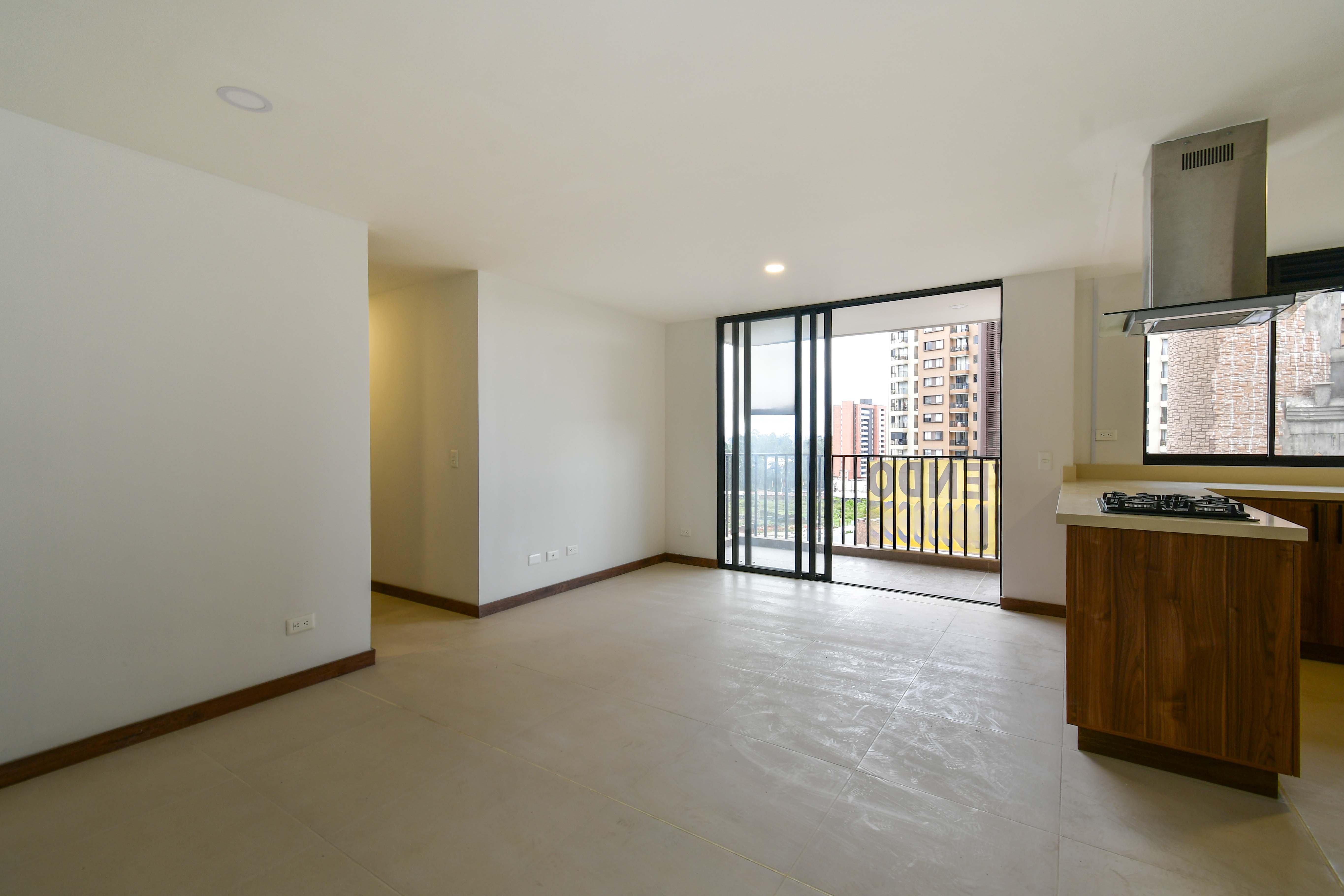 Apartamento con balcón y clubhouse para venta en Rionegro