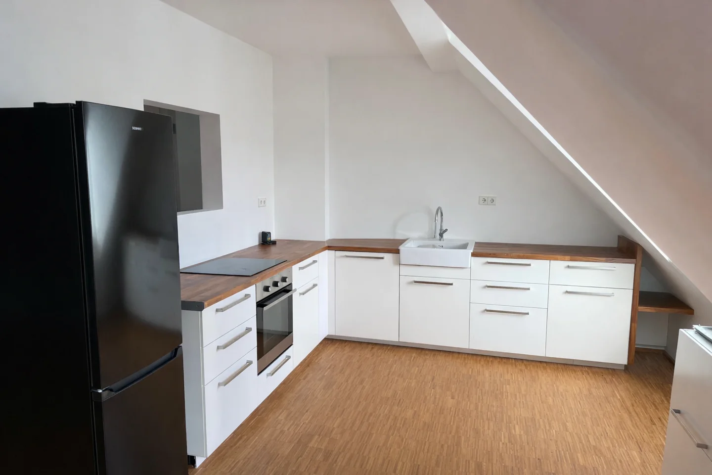 Exklusiv wohnen im Darmstädter Martinsviertel: Stilvoll sanierte Altbauwohnung mit Parkettboden, Balkon & ruhigem Flair - Foto 1