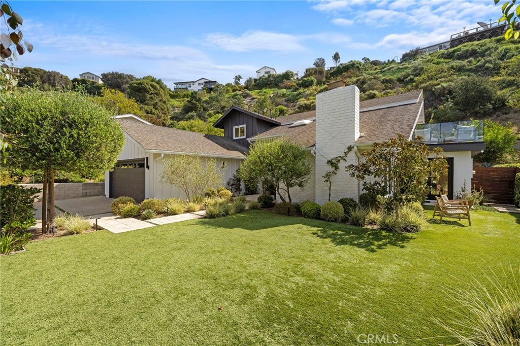 Contemporary Home in Coveted Top of The World Neighborhood