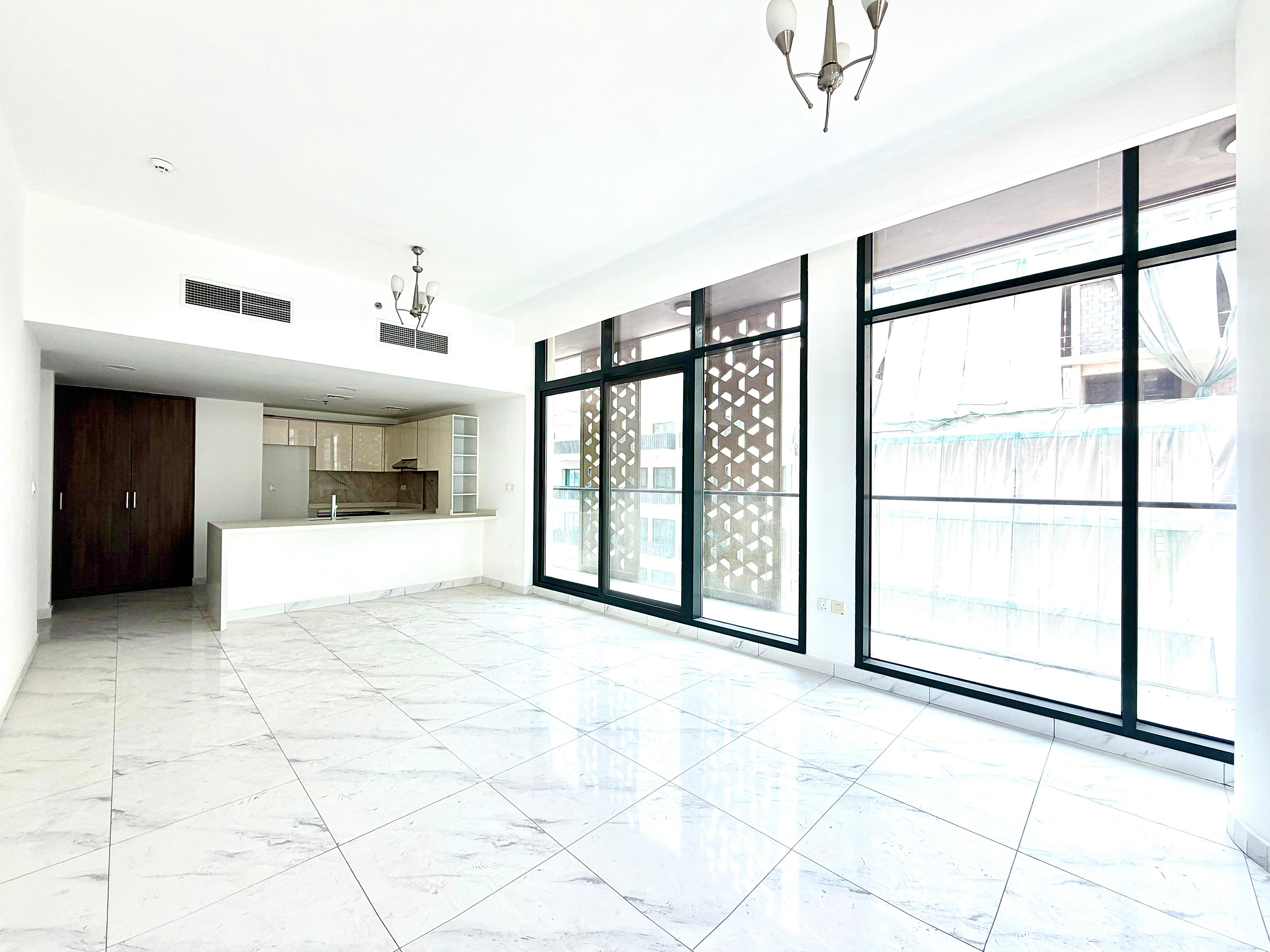 Vacant | Unfurnished | Low Floor