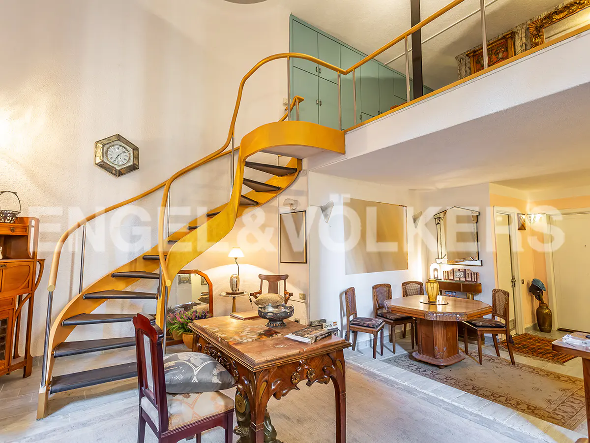Internal staircase
