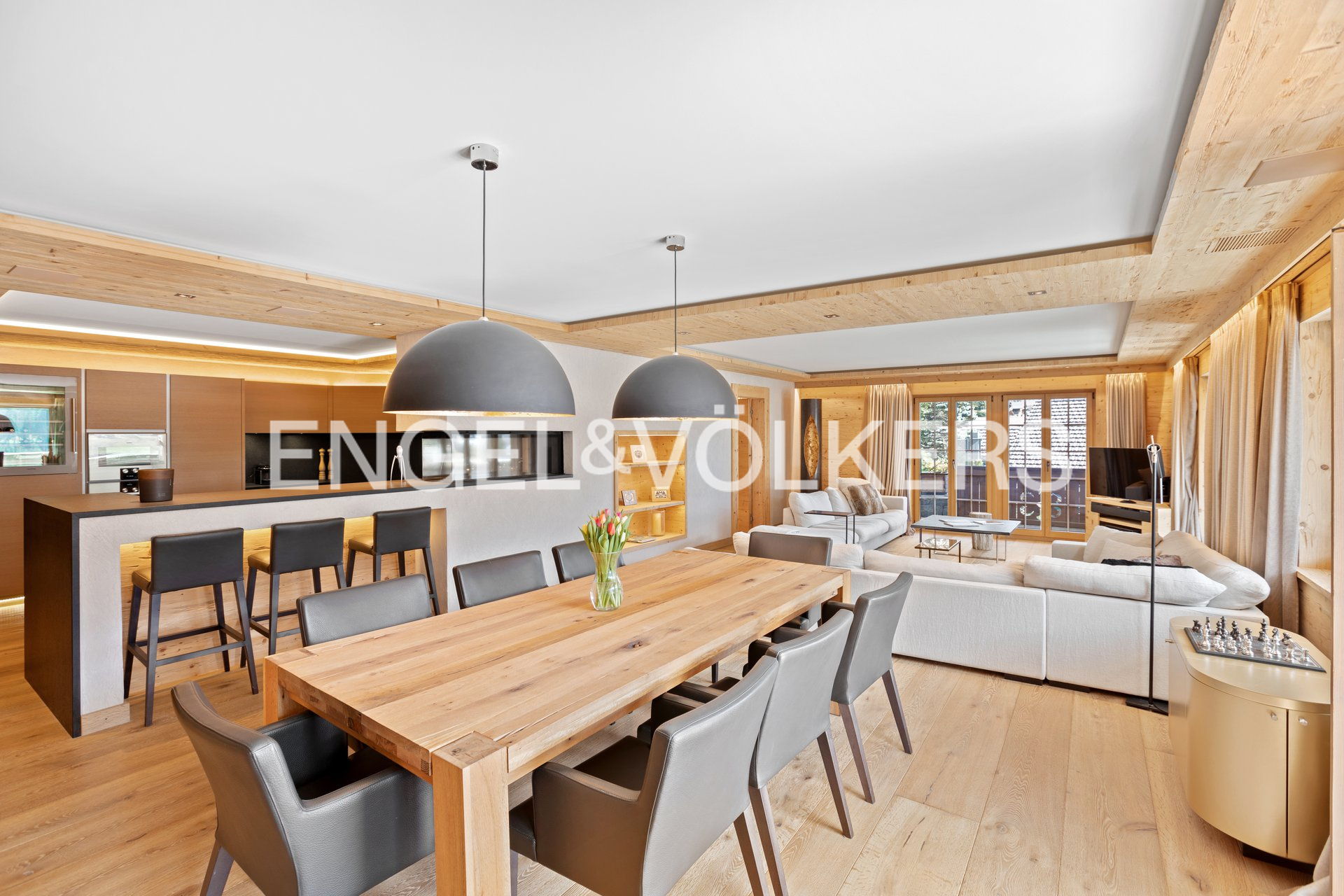 Beautiful Apartment in Hotel de Rougemont