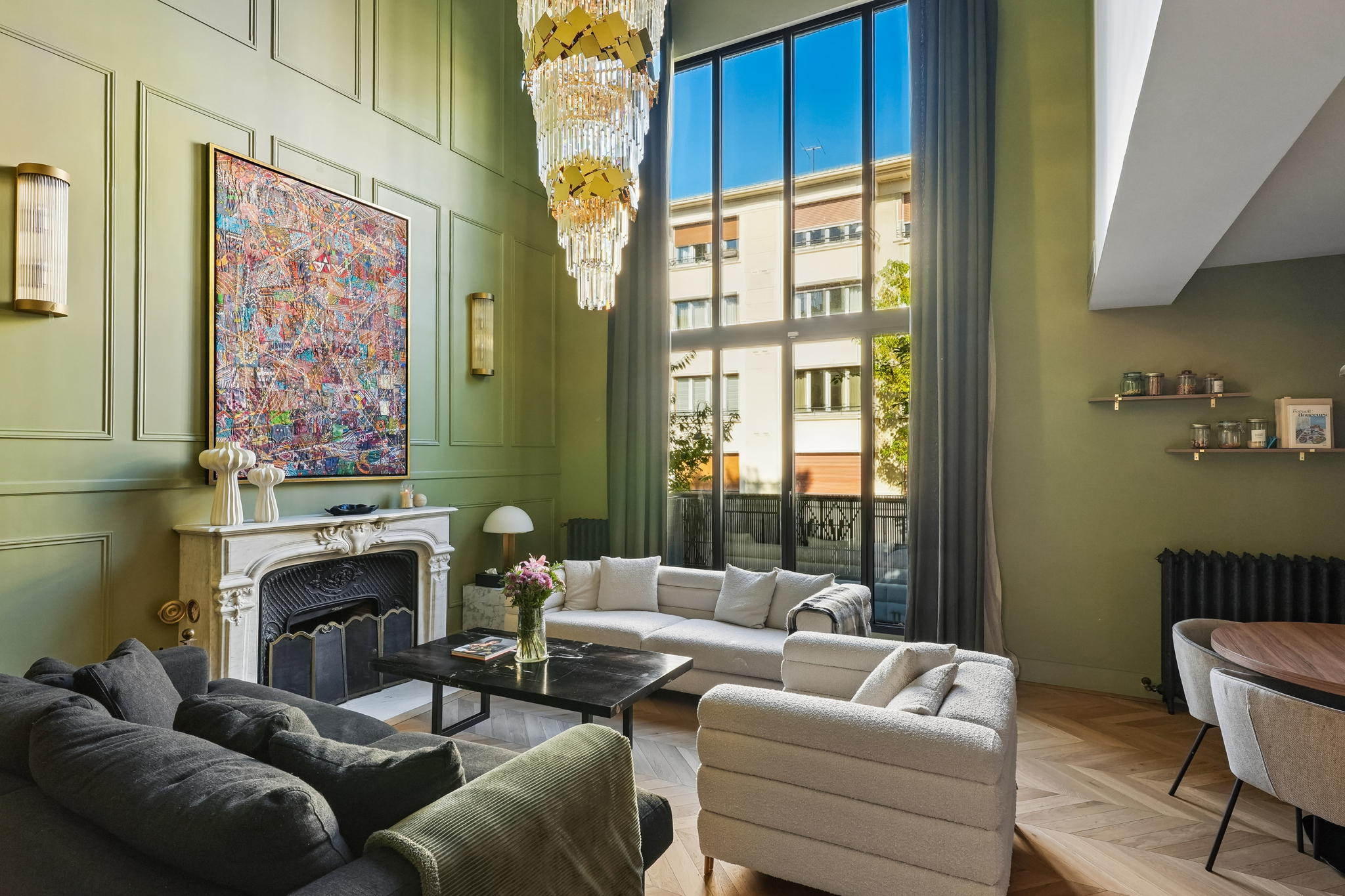 Private mansion, 400 m² – 9 rooms – 5 bedrooms