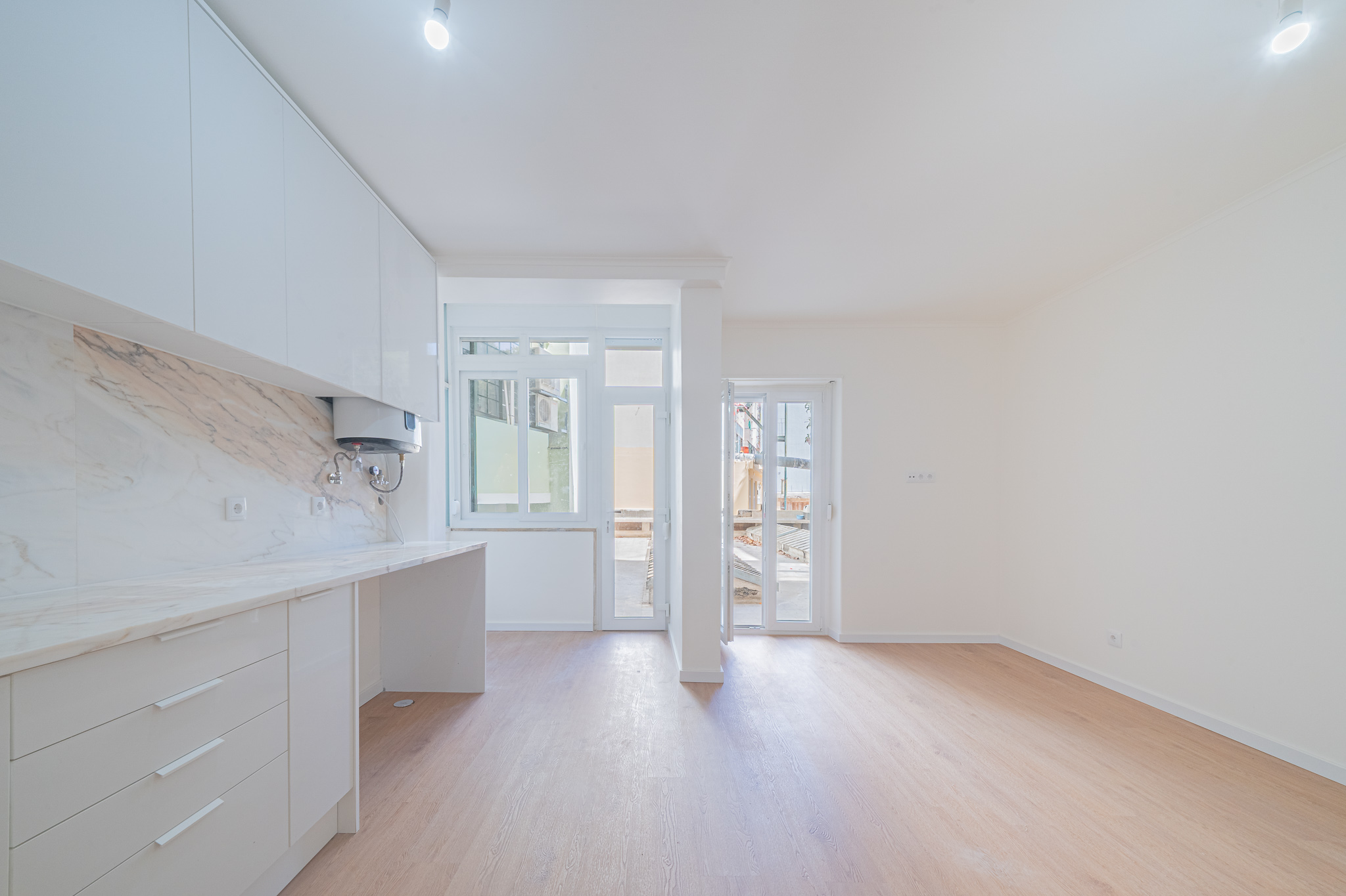 T2 Renovated for Lease near Instituto Superior Técnico