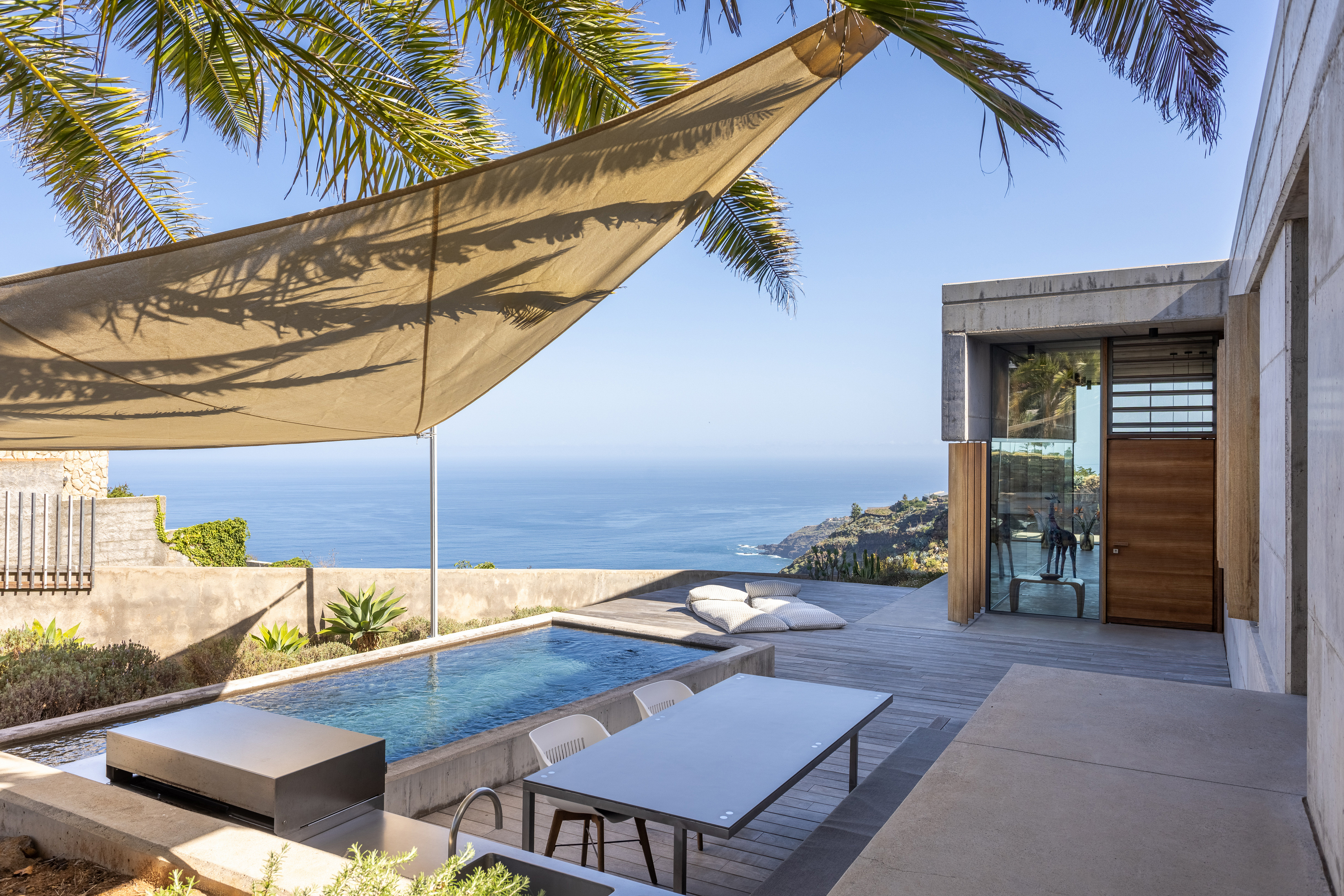 Designer villa on the beachfront