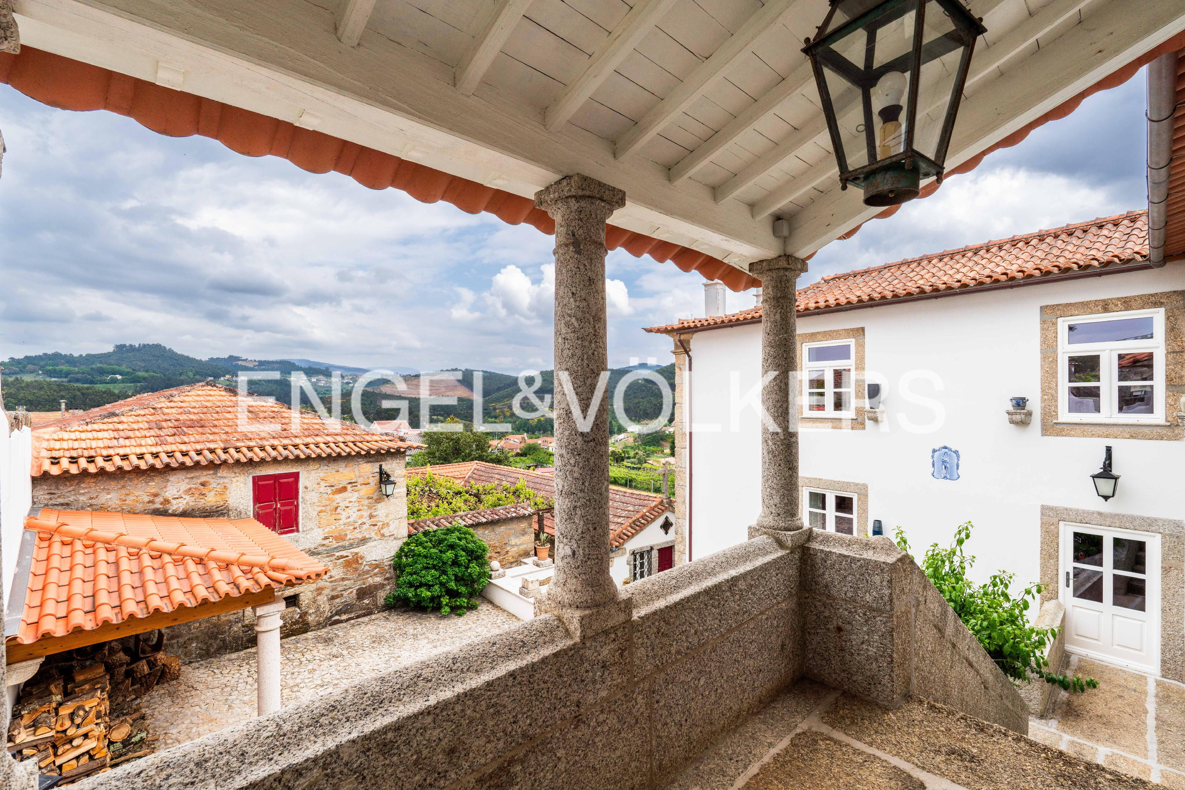 Historic estate with 2 ha of vineyard in Castelo de Paiva