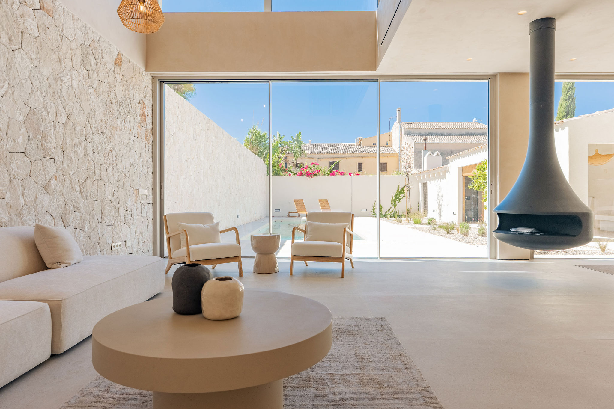 New-build townhouse with lift and pool in Ses Salines