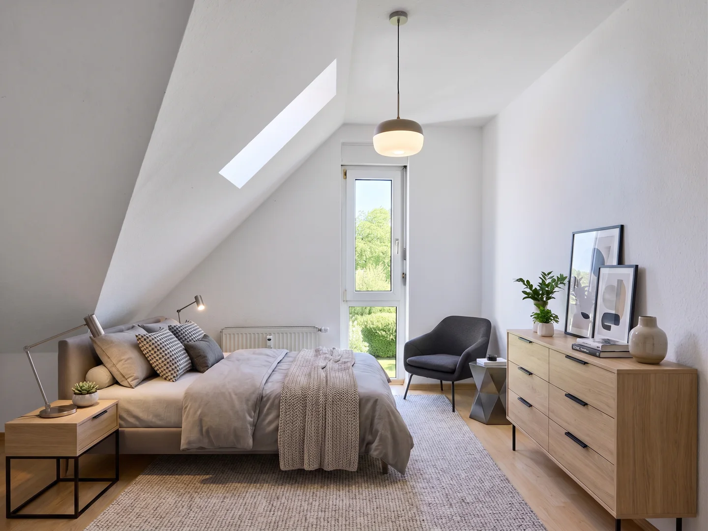Wohnen auf zwei Ebenen – Charmante Maisonette mit Südbalkon - Photo 4