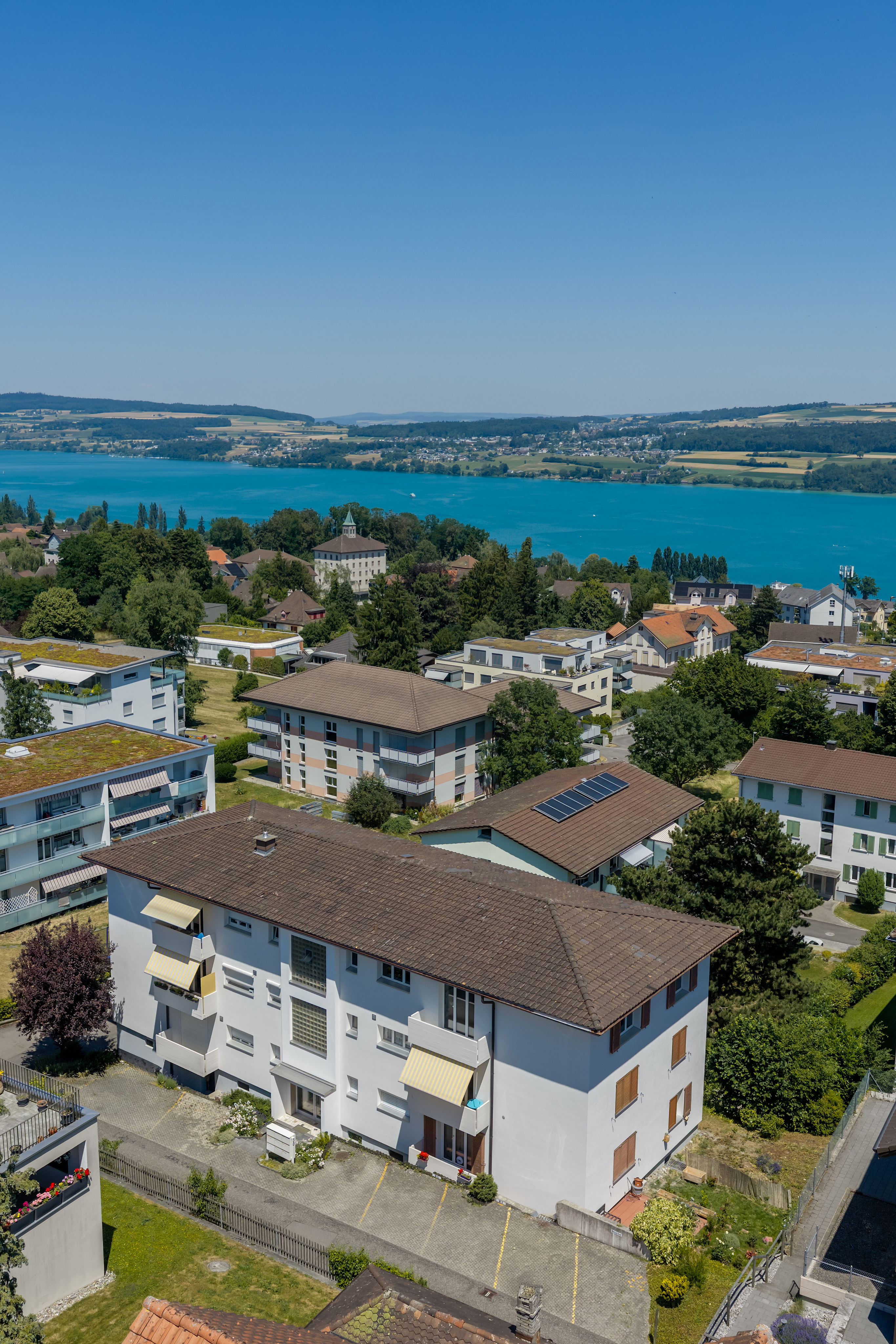Charmantes Wohnen mit Seeblick