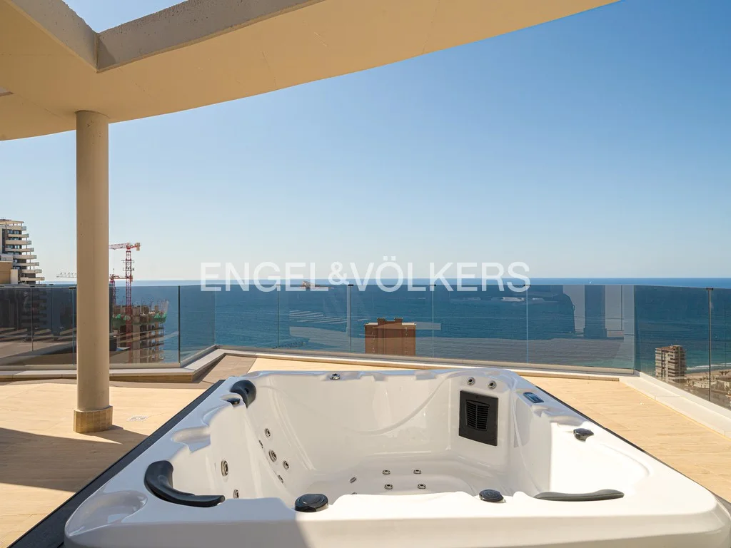Exclusive new build penthouse in Poniente beach