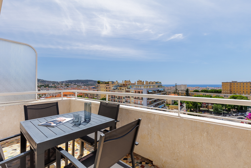 T4 im obersten Stock, durchgehend, Panoramablick aufs Meer - Nizza/Piol
